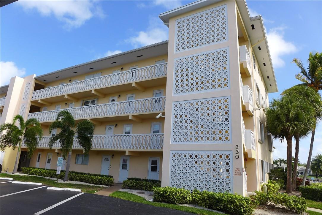 330 N Federal Hwy 409