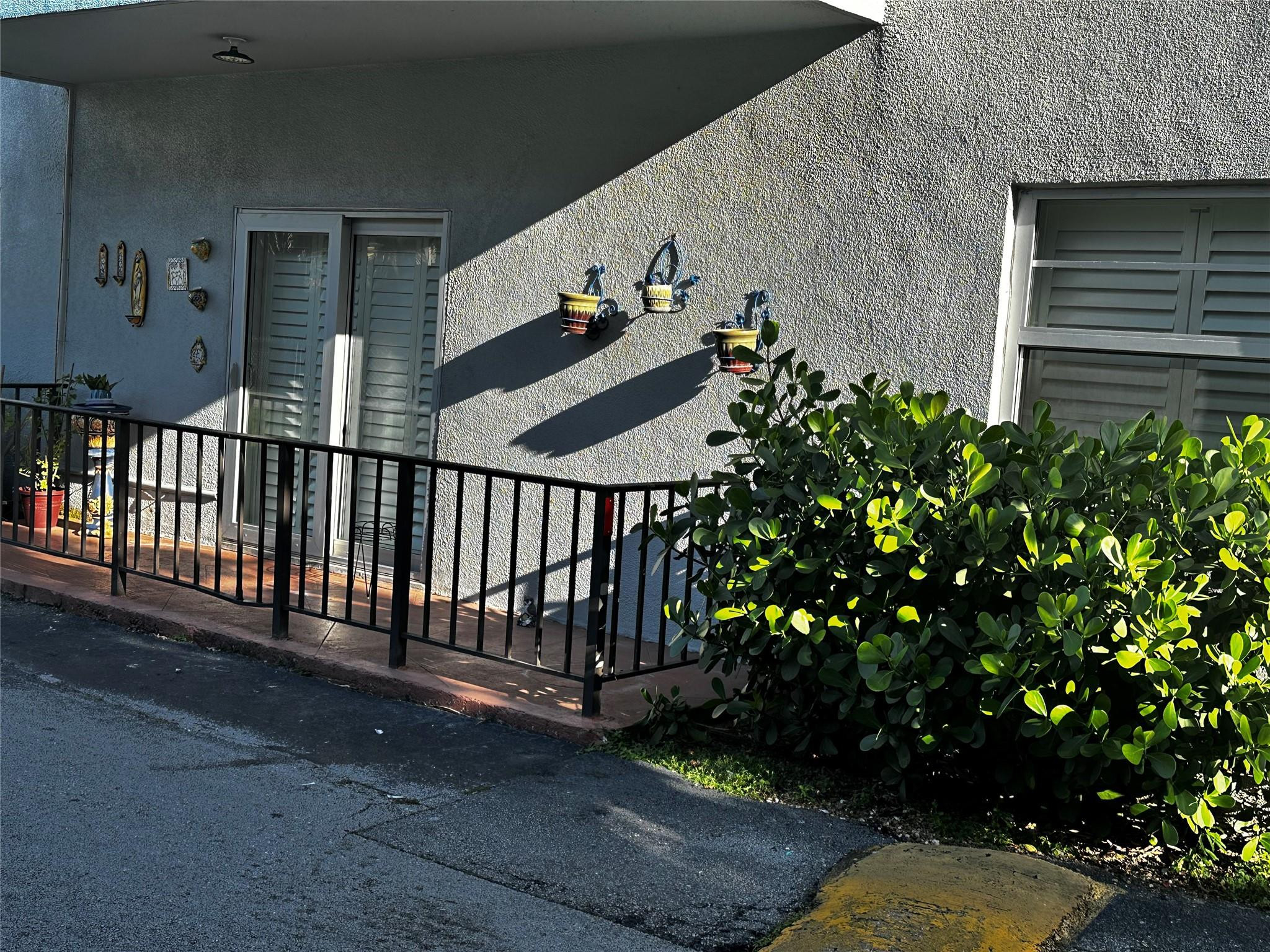 399 NW 72nd Ave 101