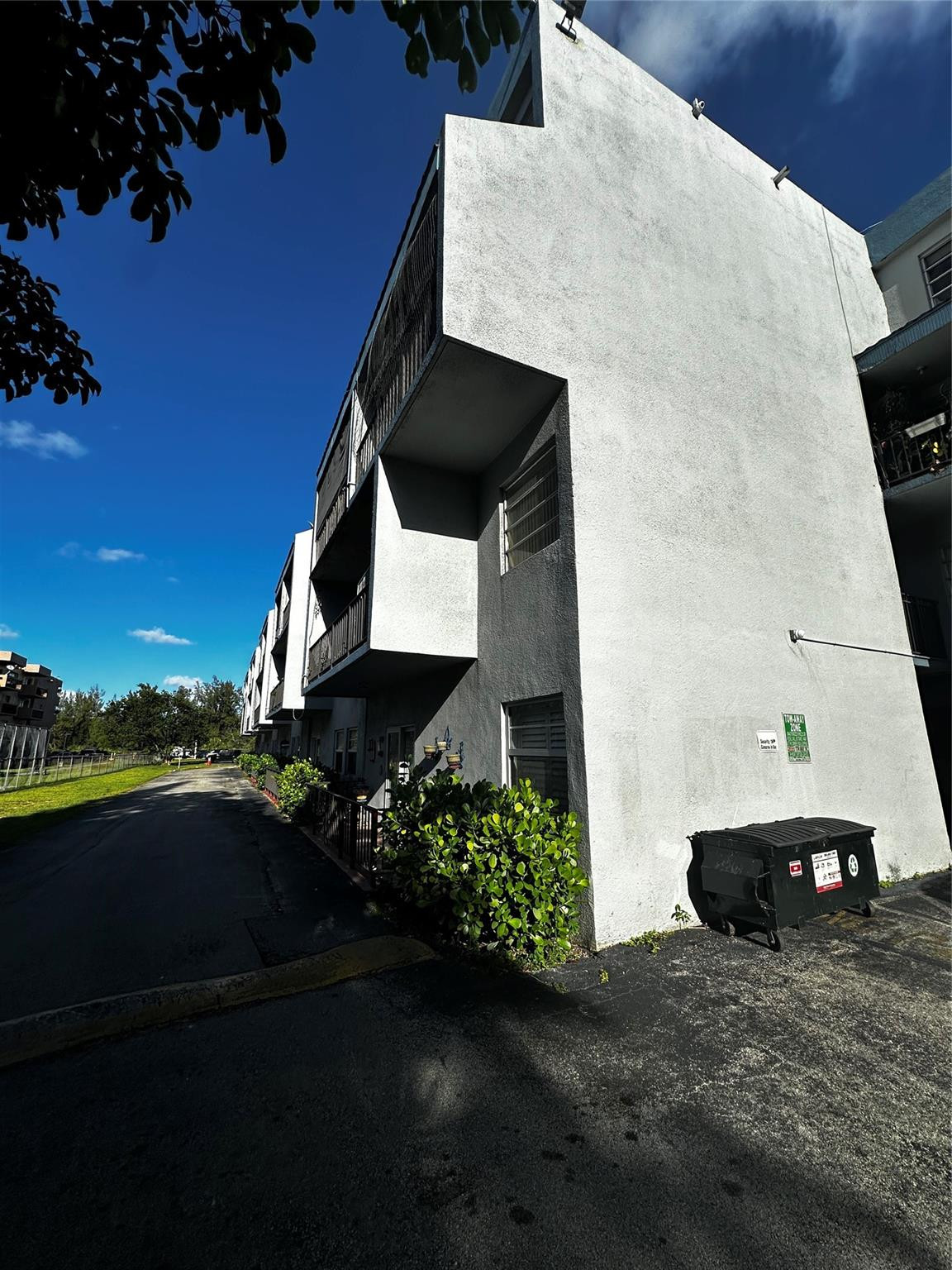 399 NW 72nd Ave 101