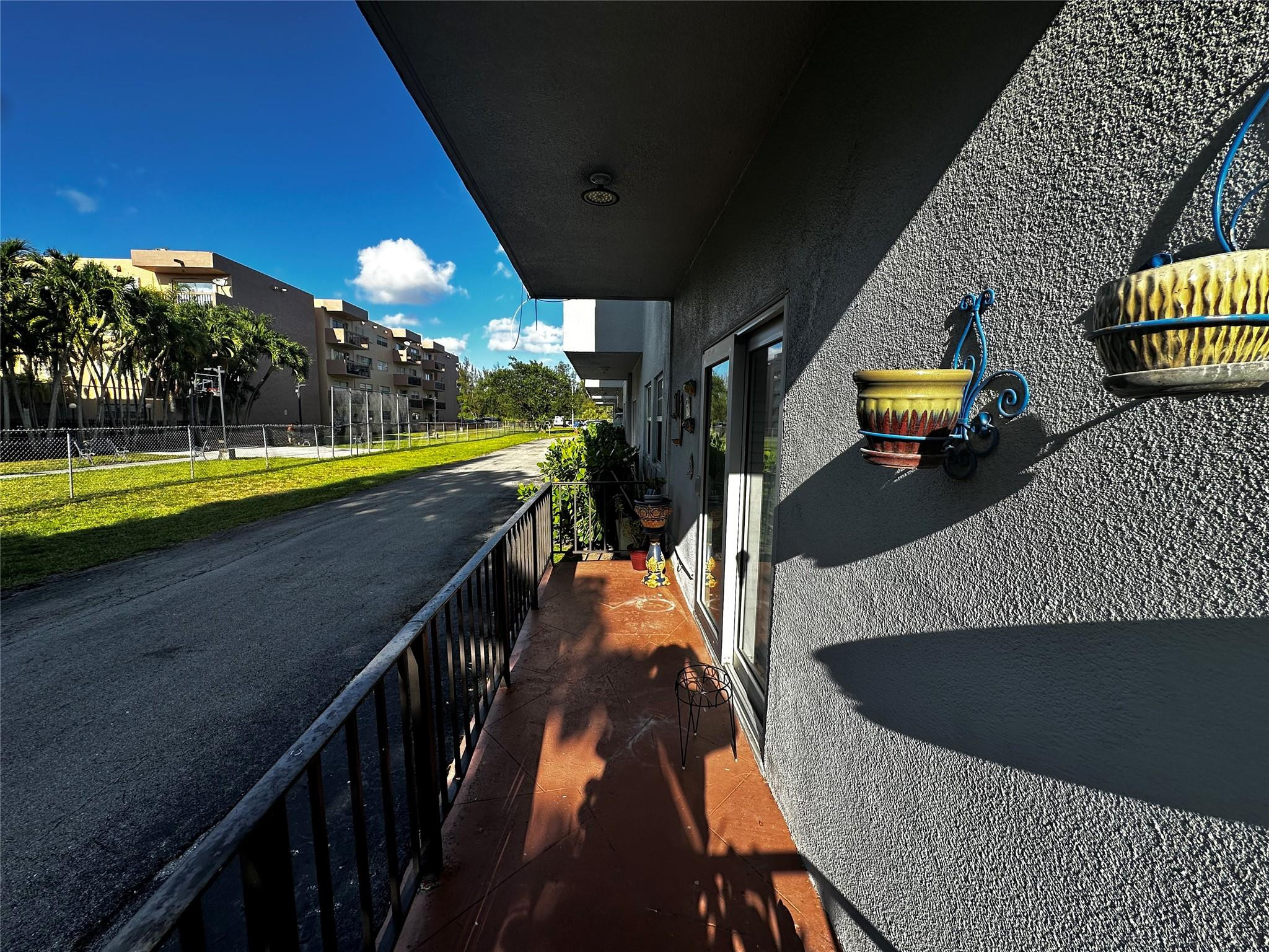 399 NW 72nd Ave 101