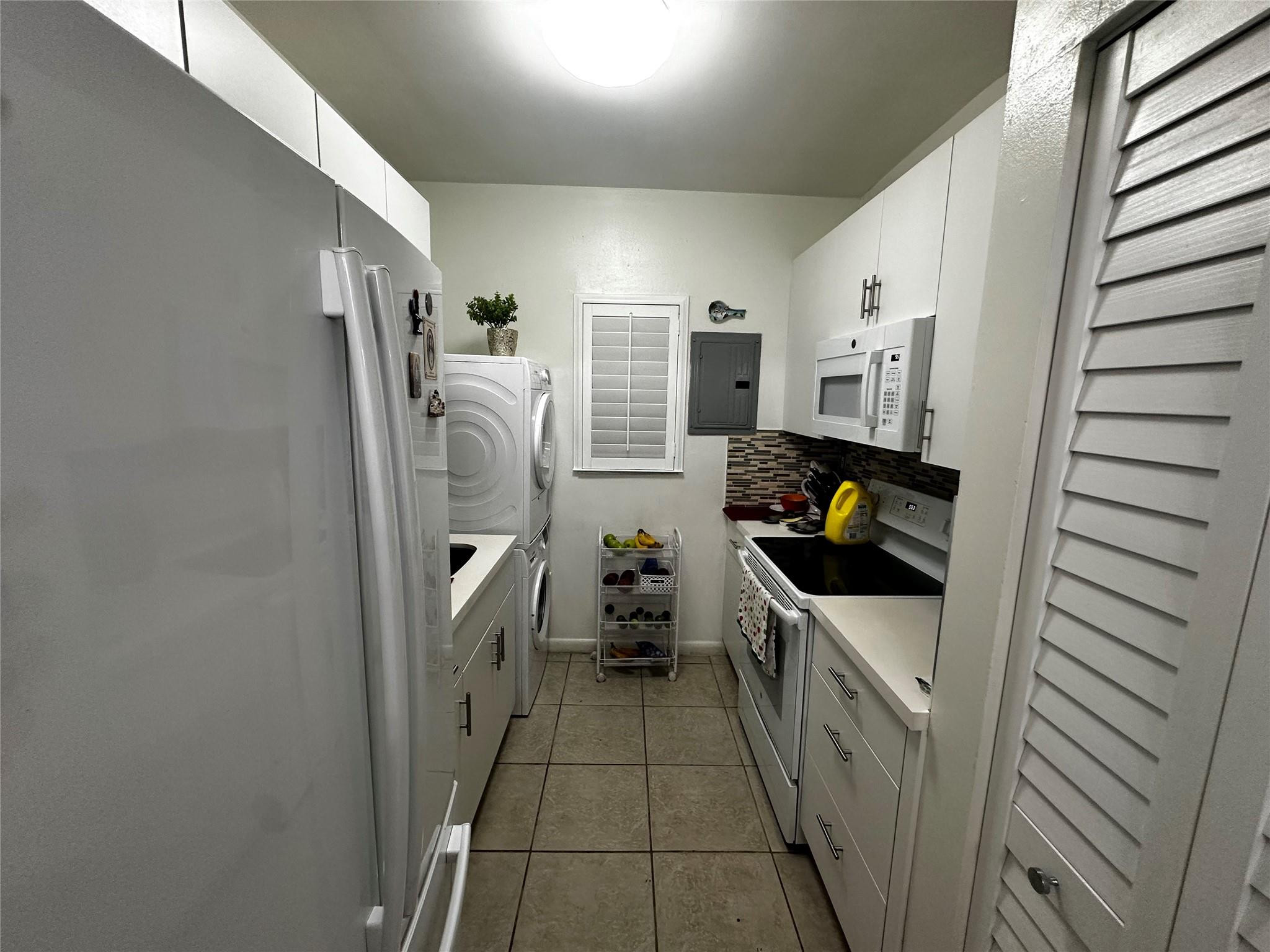 399 NW 72nd Ave 101