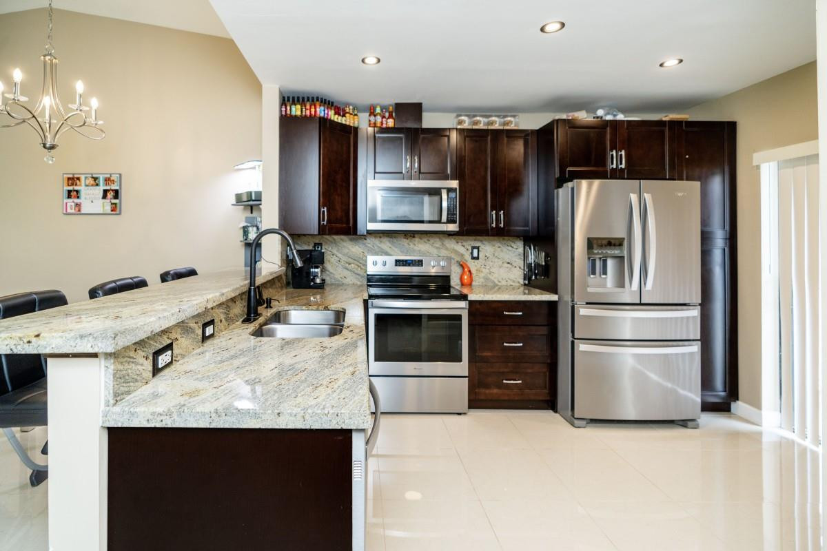 6312 Pinehurst Cir B