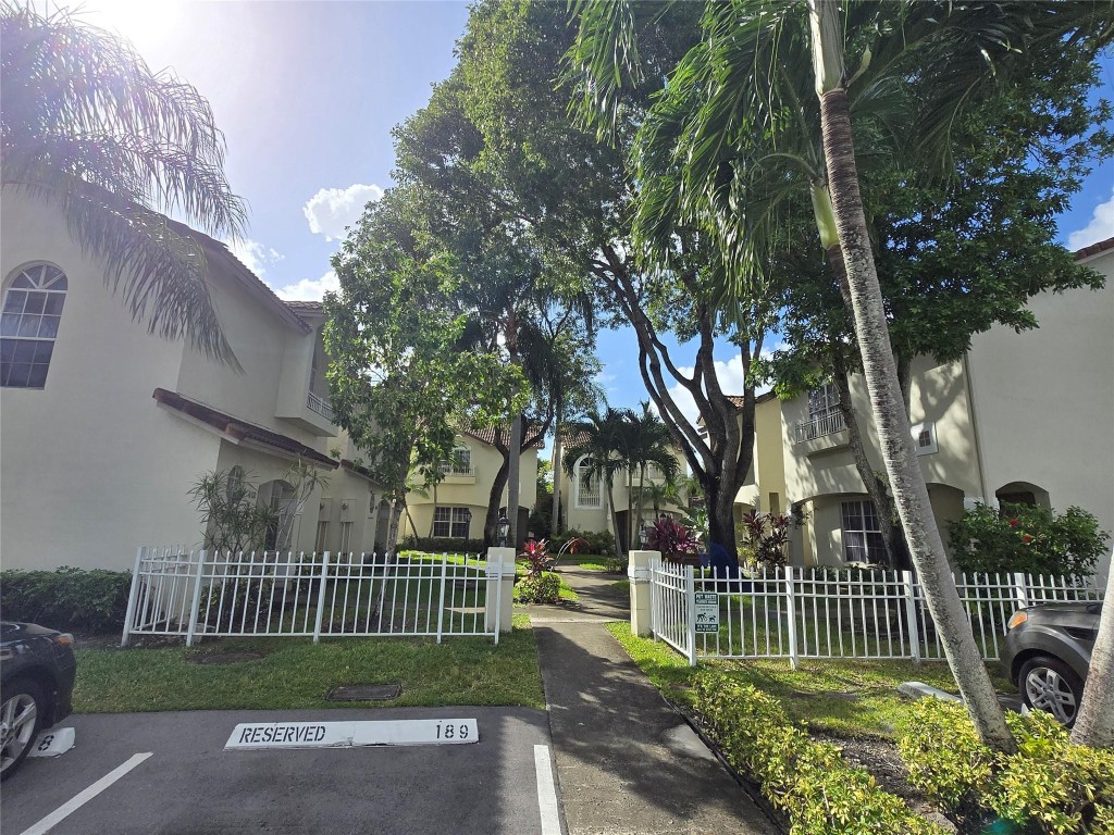 402 NW 108th Ter 402