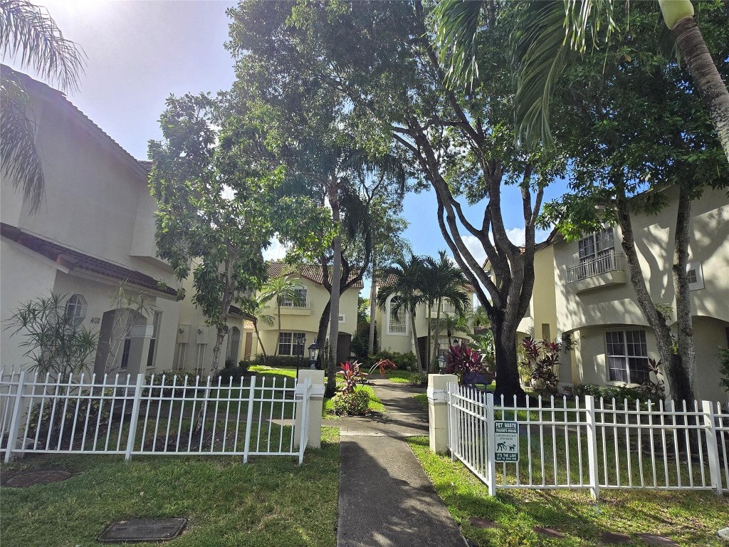 402 NW 108th Ter 402