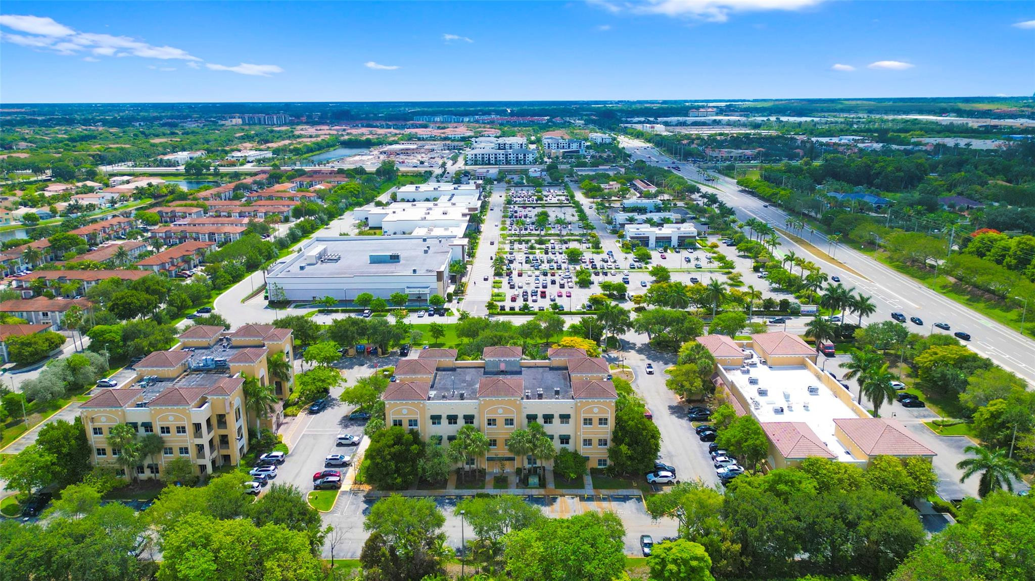 12741 Pkwy 2-204