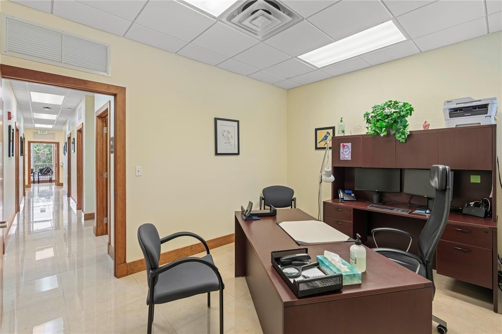 12741 Pkwy 2-204