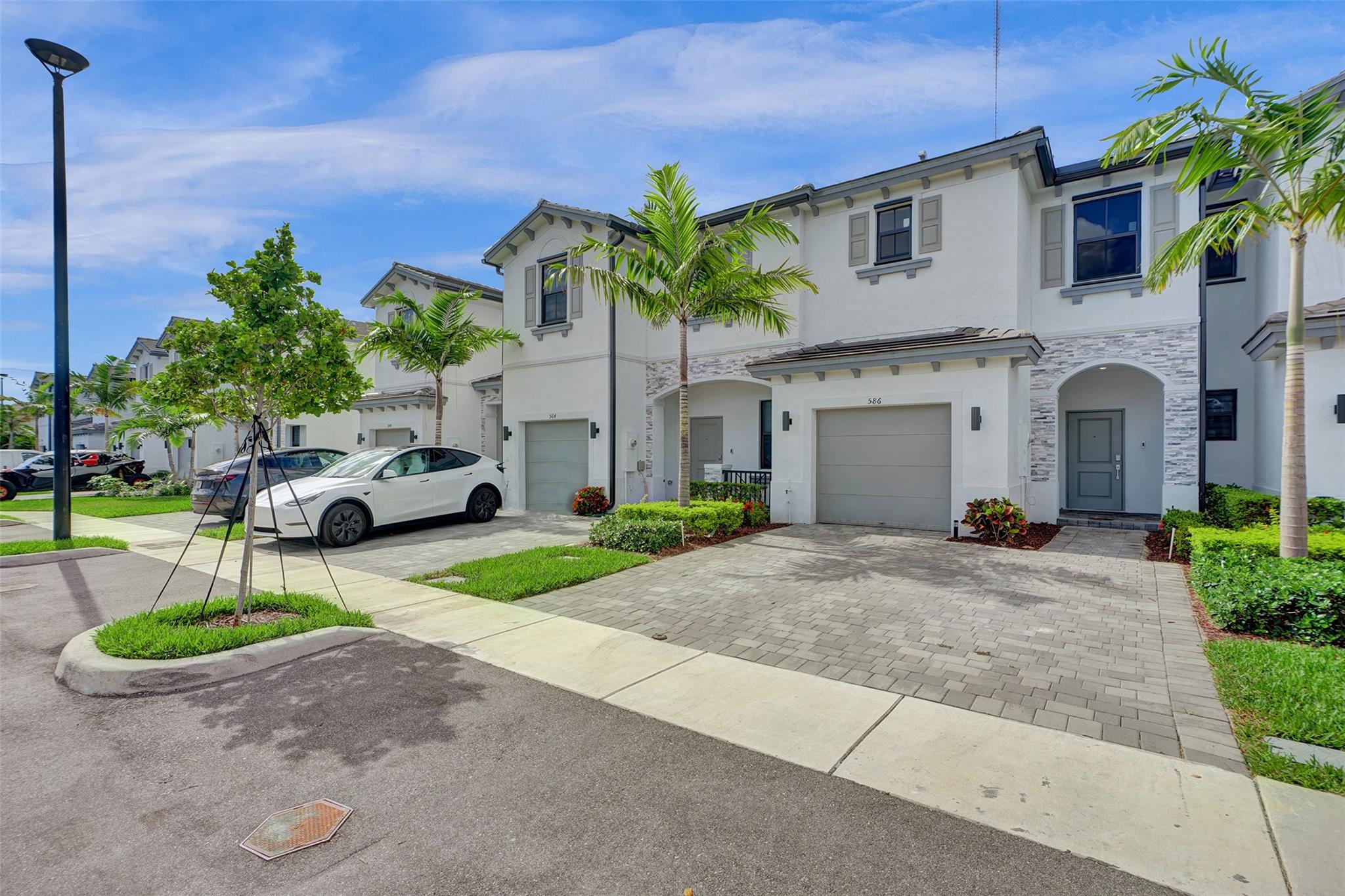 586 NW 203rd Ter