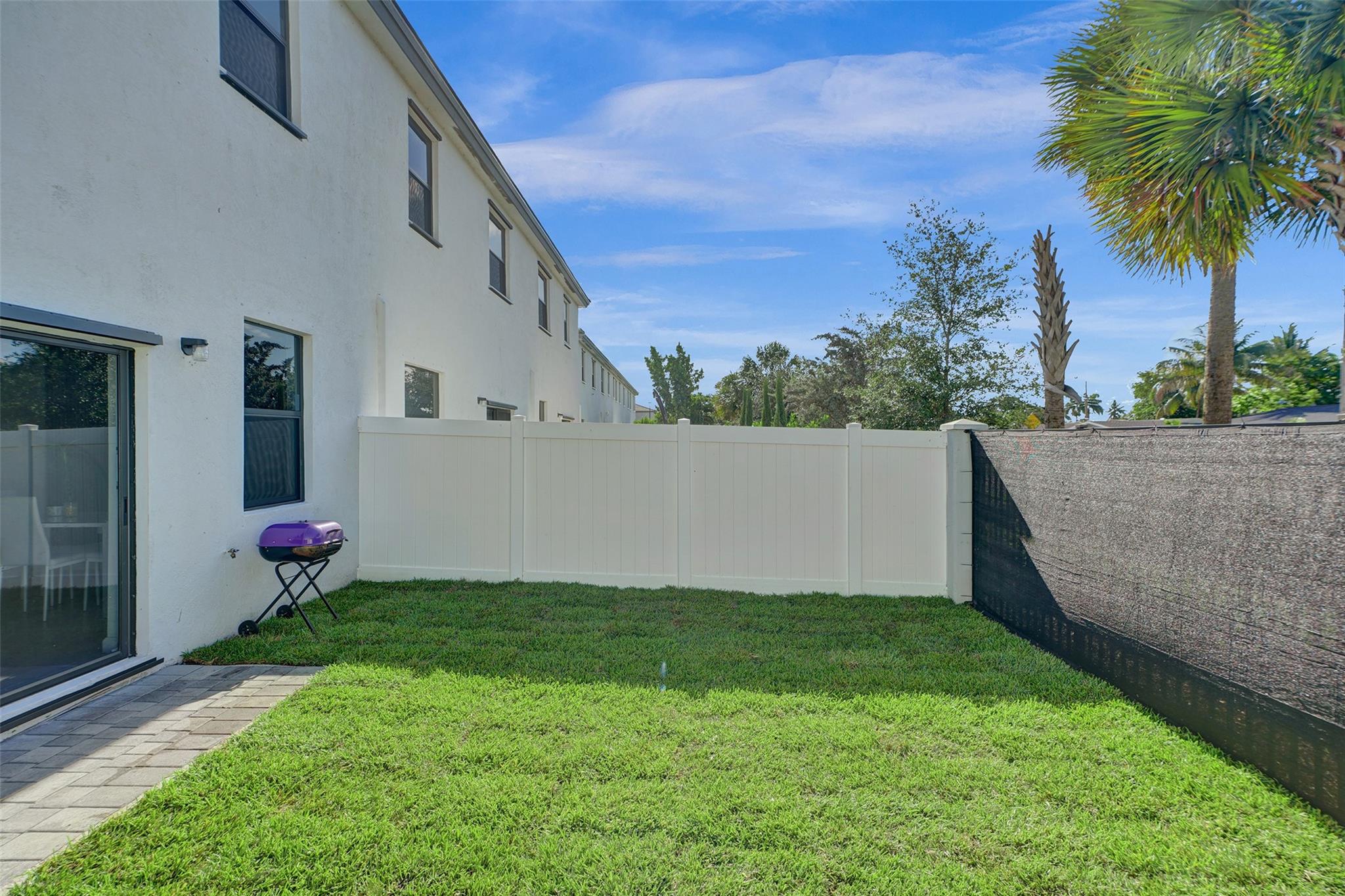 586 NW 203rd Ter