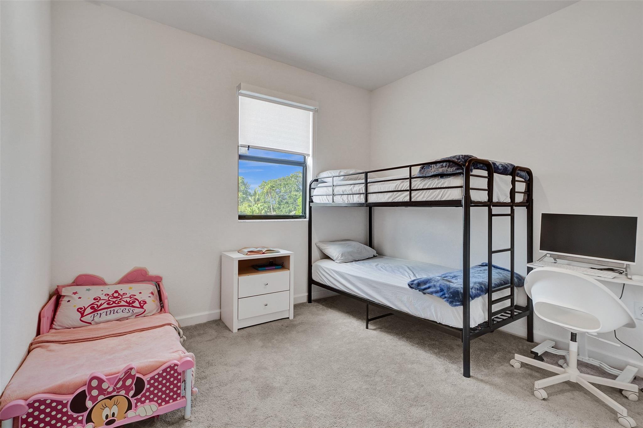 586 NW 203rd Ter