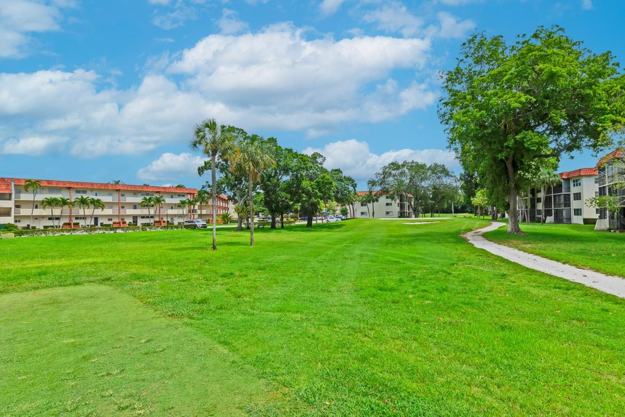 8941 S Hollybrook Boulevard 104