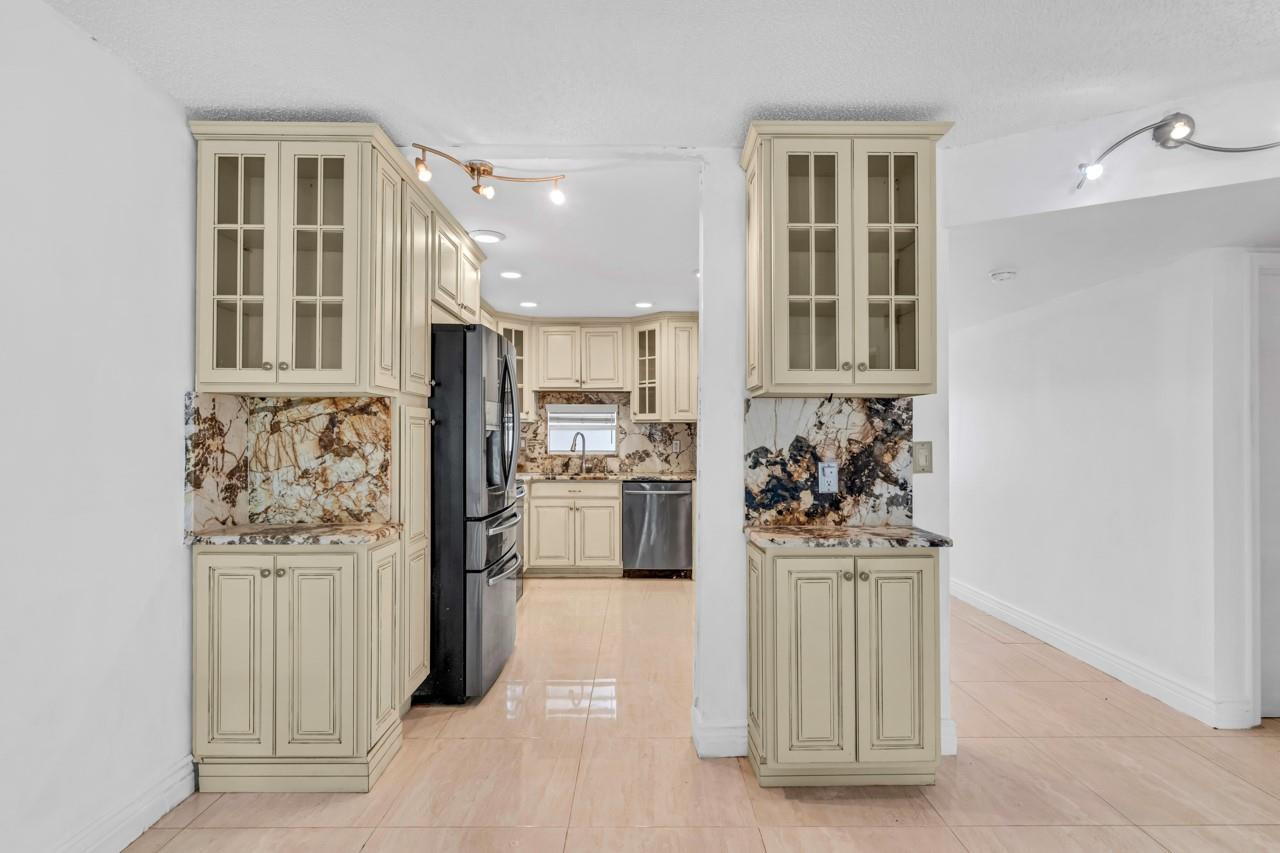 8941 S Hollybrook Boulevard 104