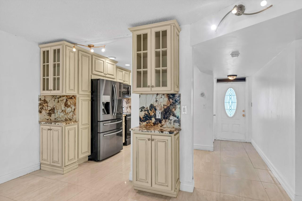 8941 S Hollybrook Boulevard 104