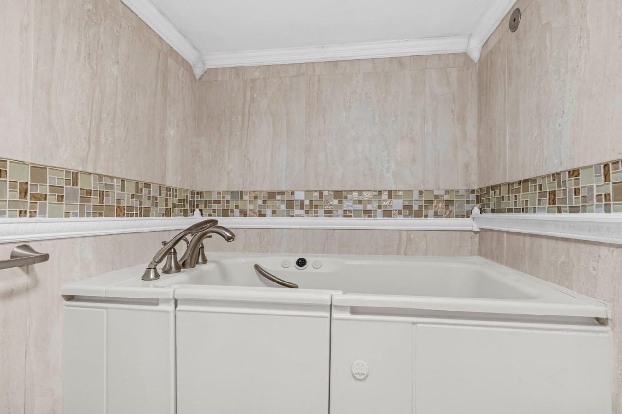 8941 S Hollybrook Boulevard 104