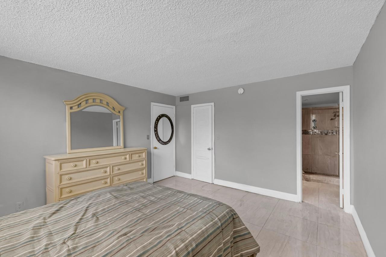 8941 S Hollybrook Boulevard 104