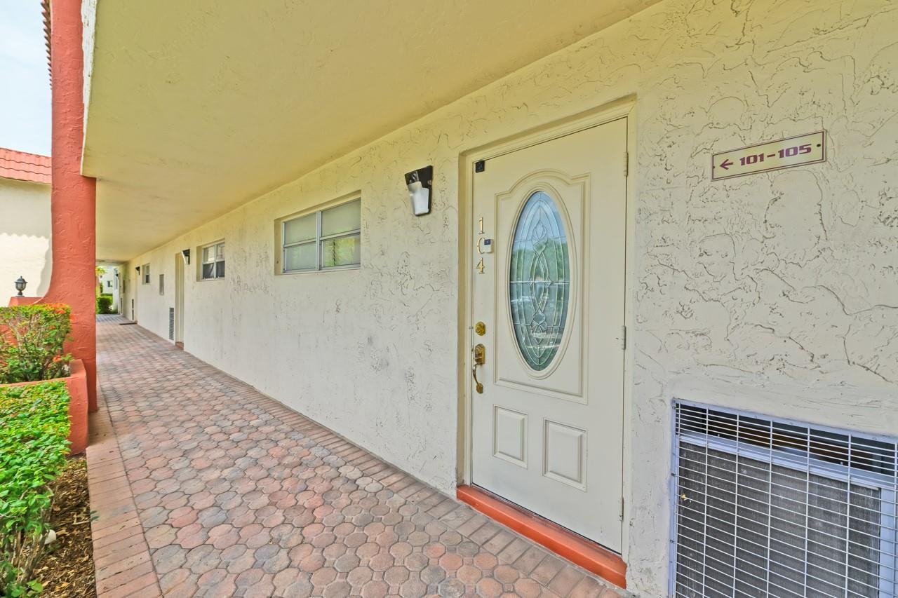 8941 S Hollybrook Boulevard 104