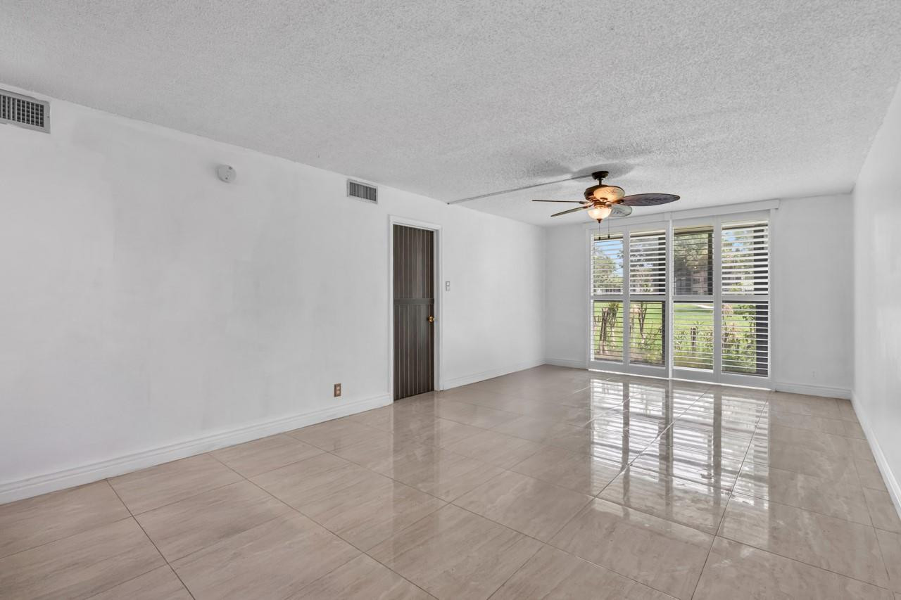 8941 S Hollybrook Boulevard 104