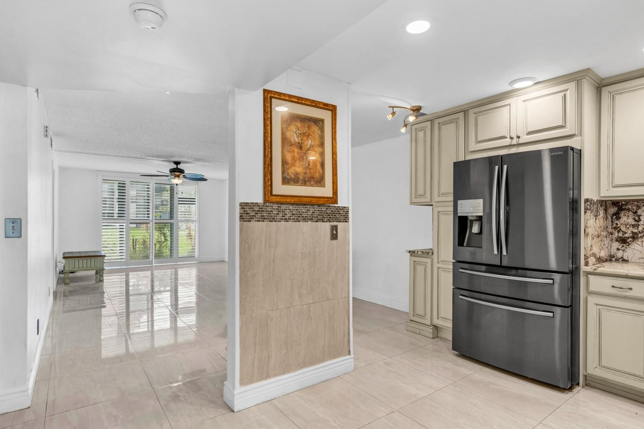 8941 S Hollybrook Boulevard 104