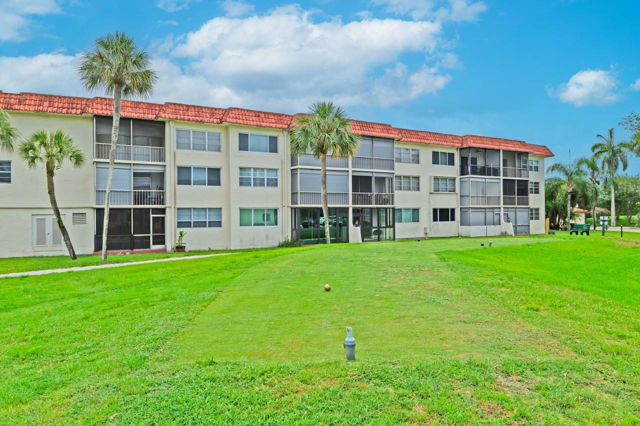 8941 S Hollybrook Boulevard 104
