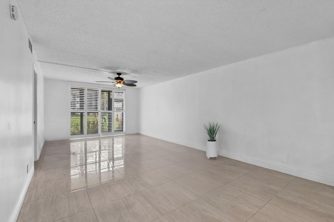 8941 S Hollybrook Boulevard 104