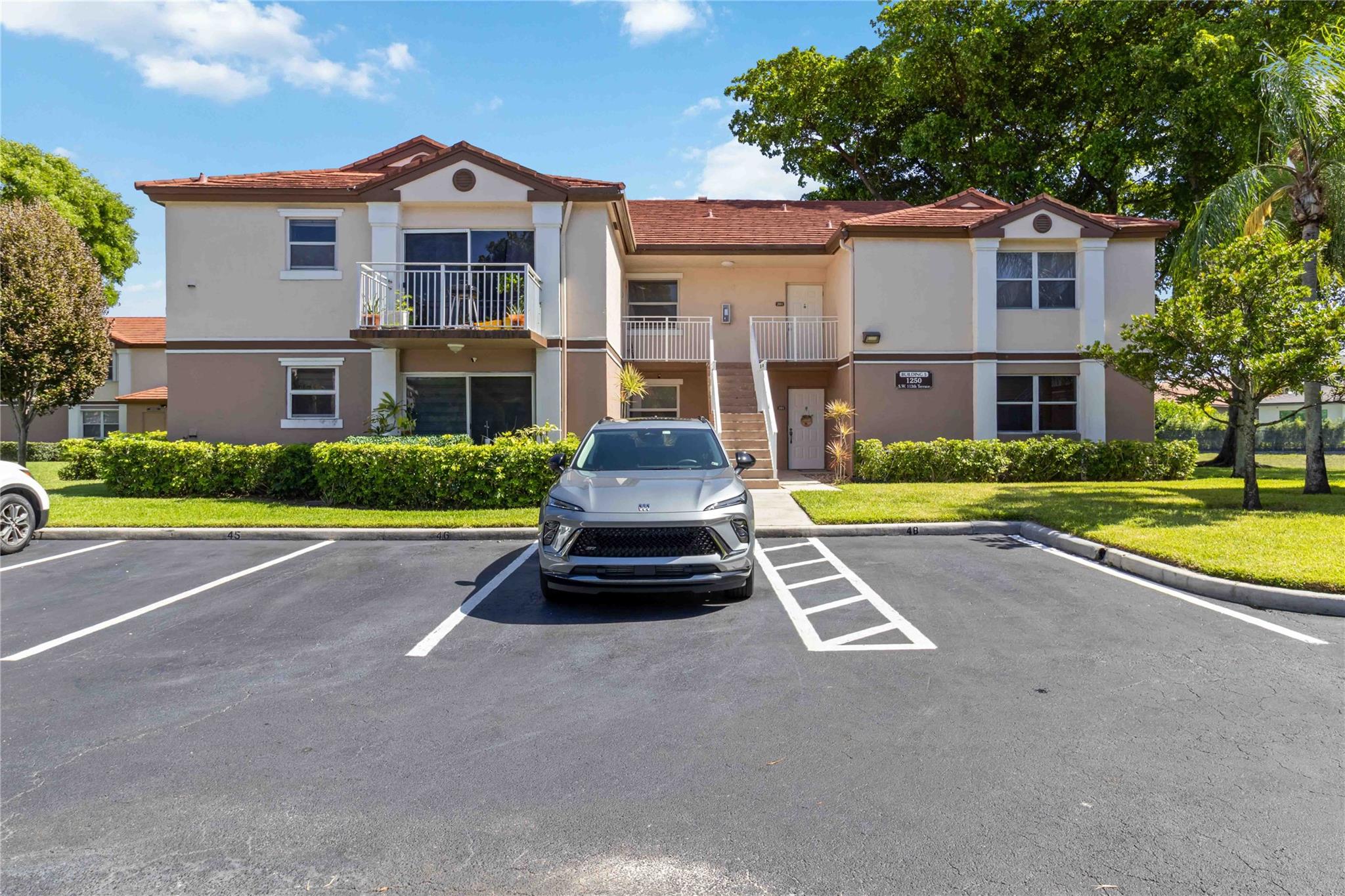 1250 SW 113th Ter 203