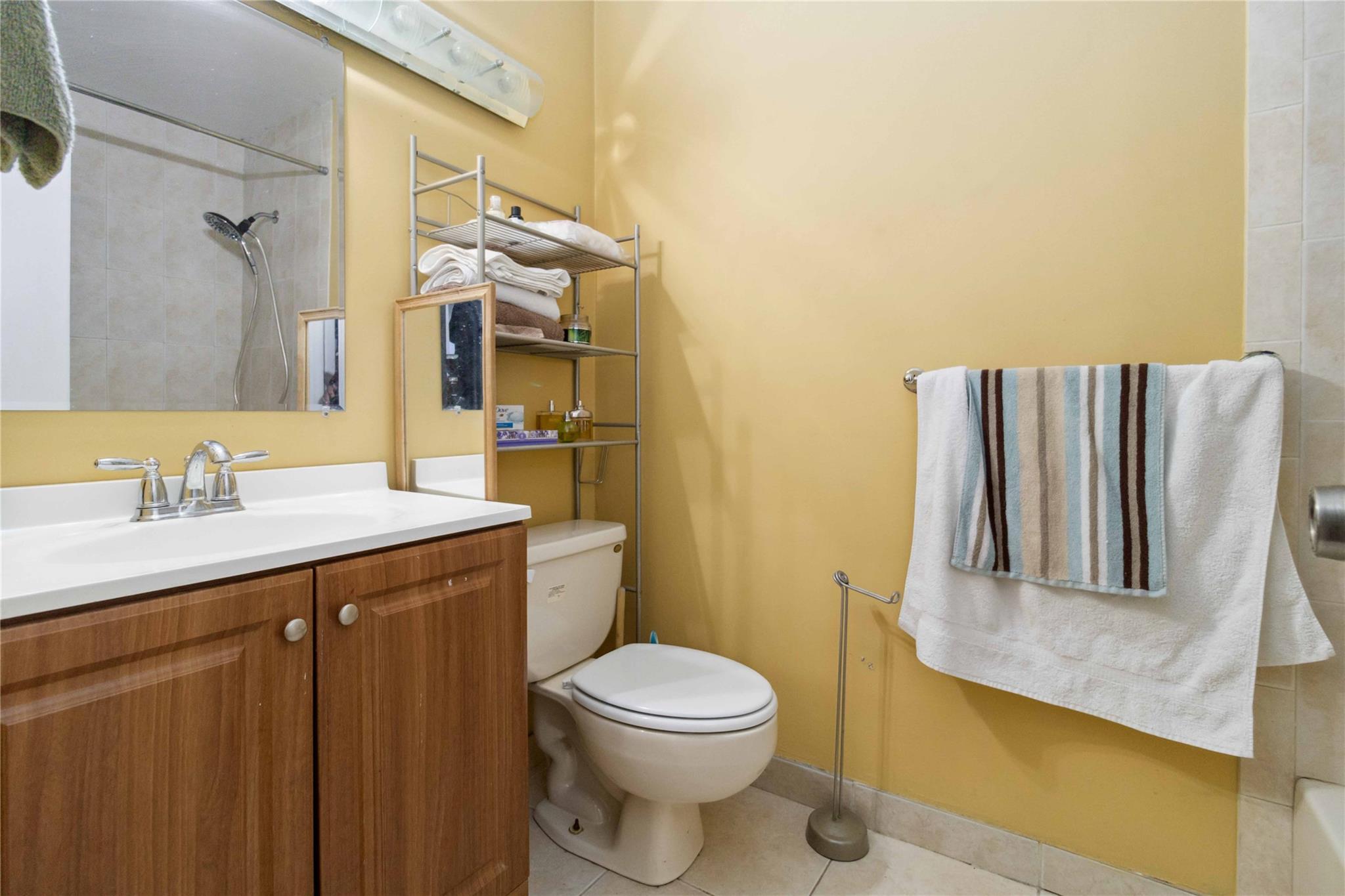 1250 SW 113th Ter 203