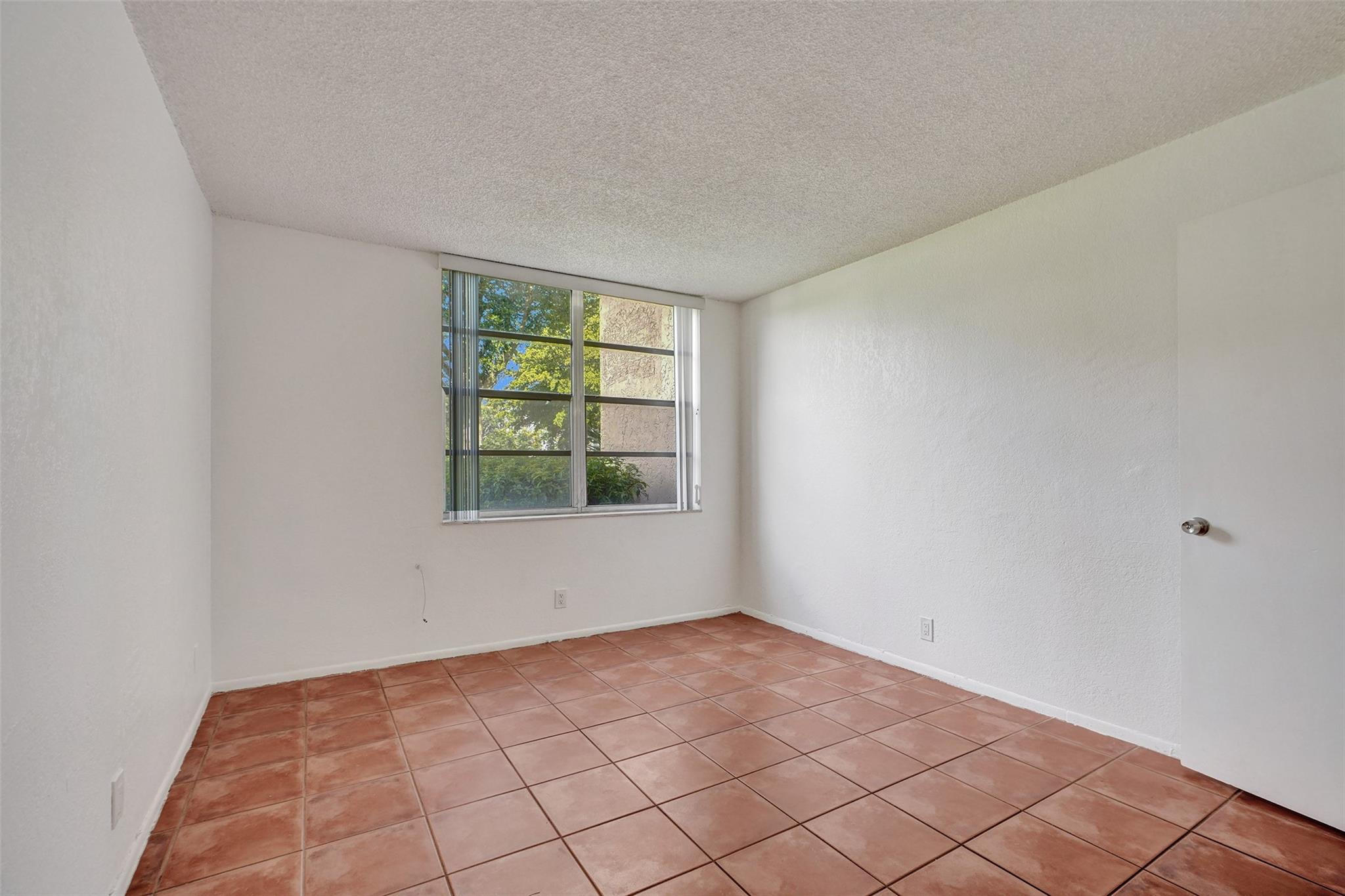 9481 Evergreen Pl 103