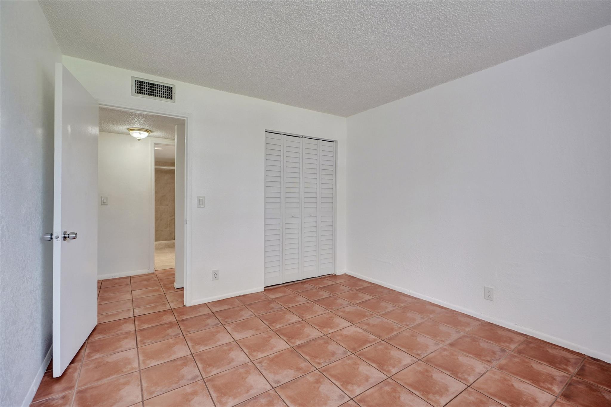 9481 Evergreen Pl 103