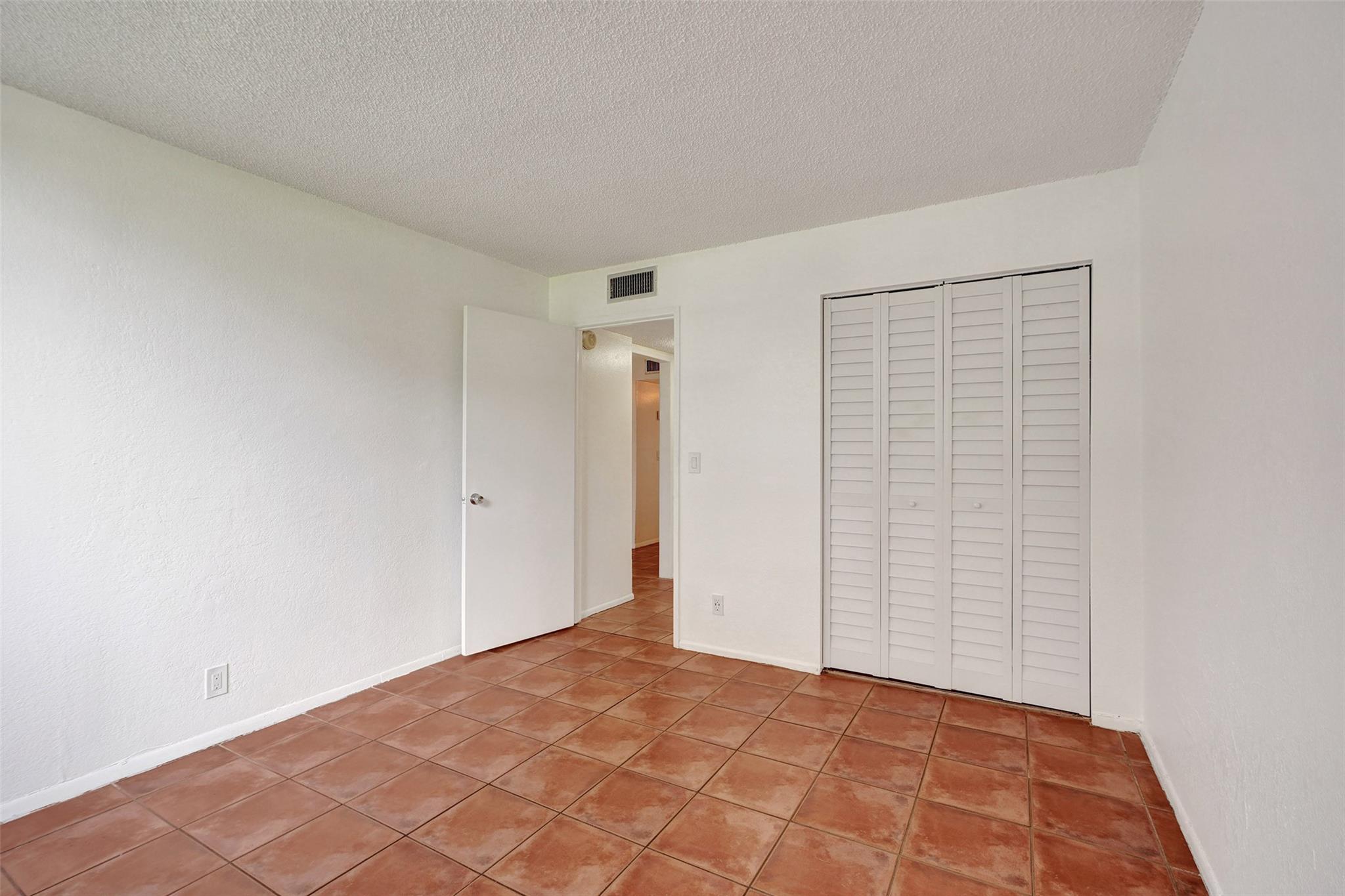 9481 Evergreen Pl 103