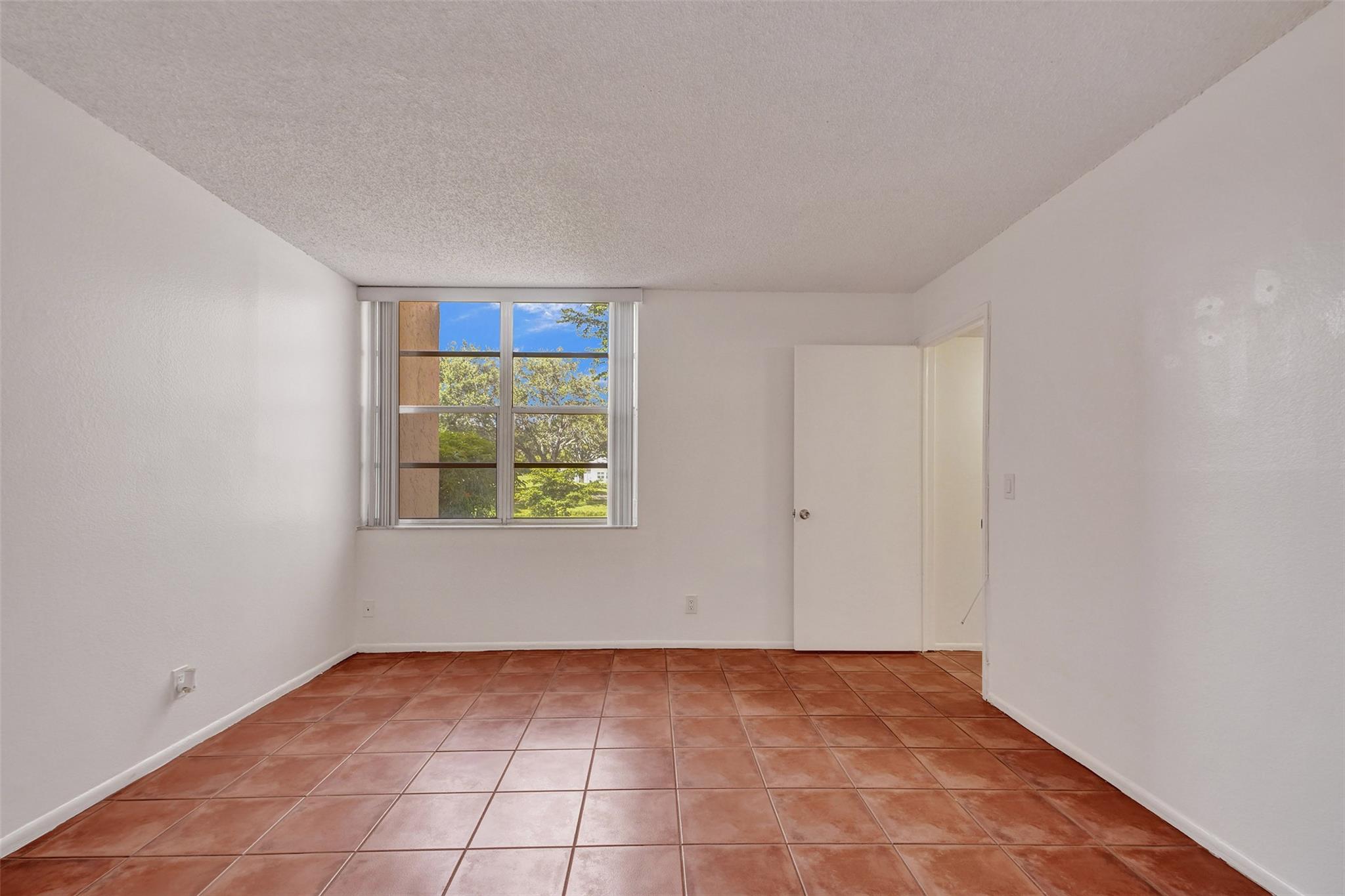 9481 Evergreen Pl 103