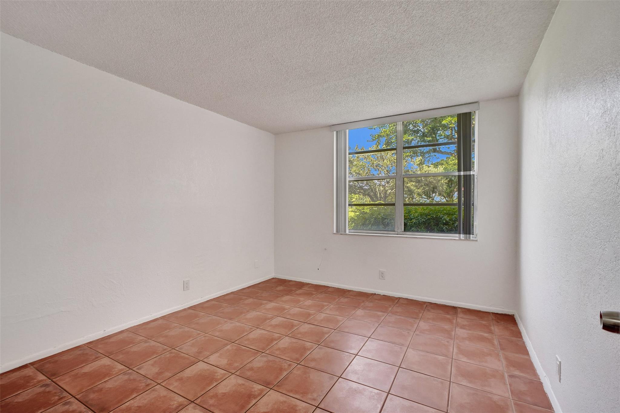 9481 Evergreen Pl 103