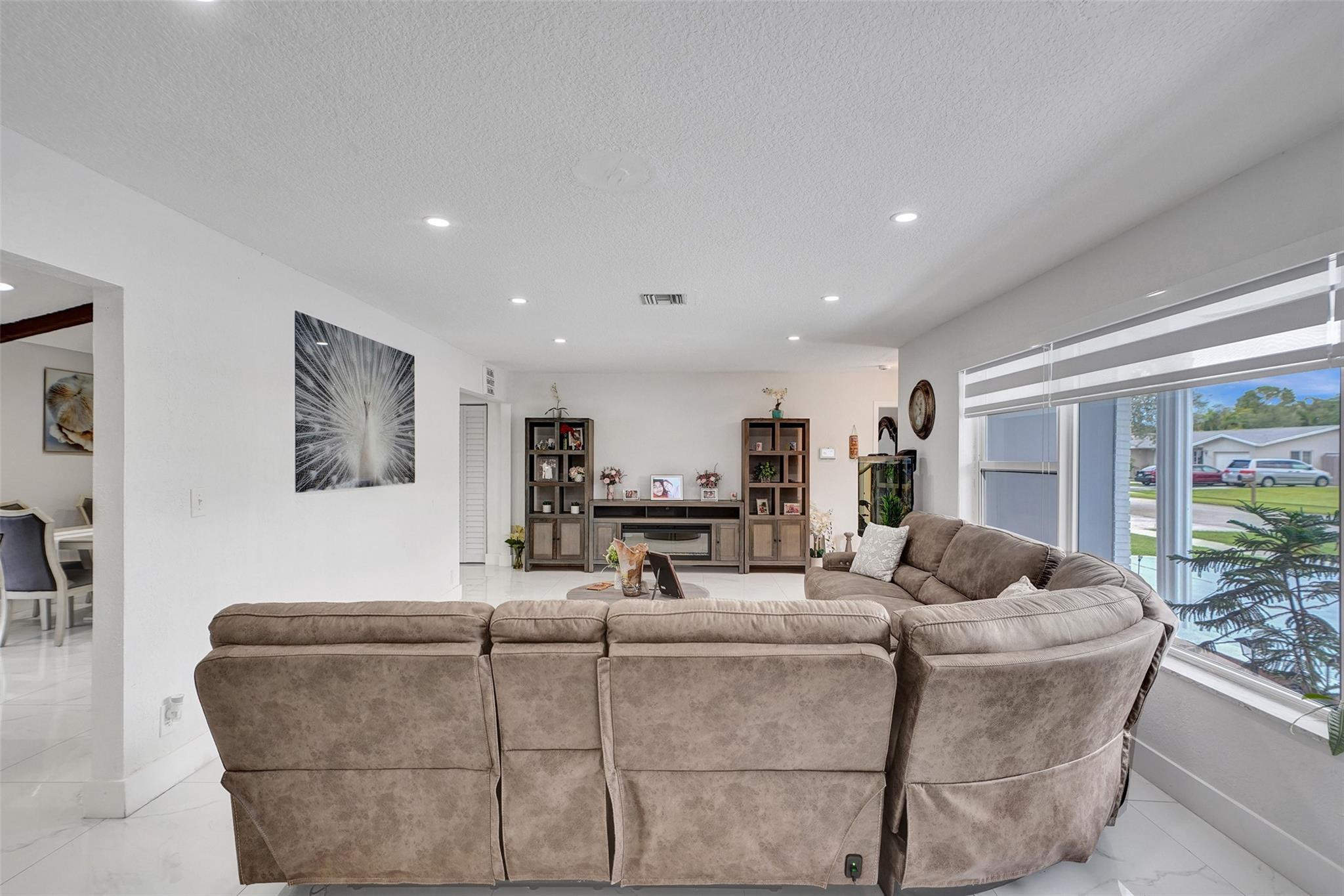 621 NW 97th Ter