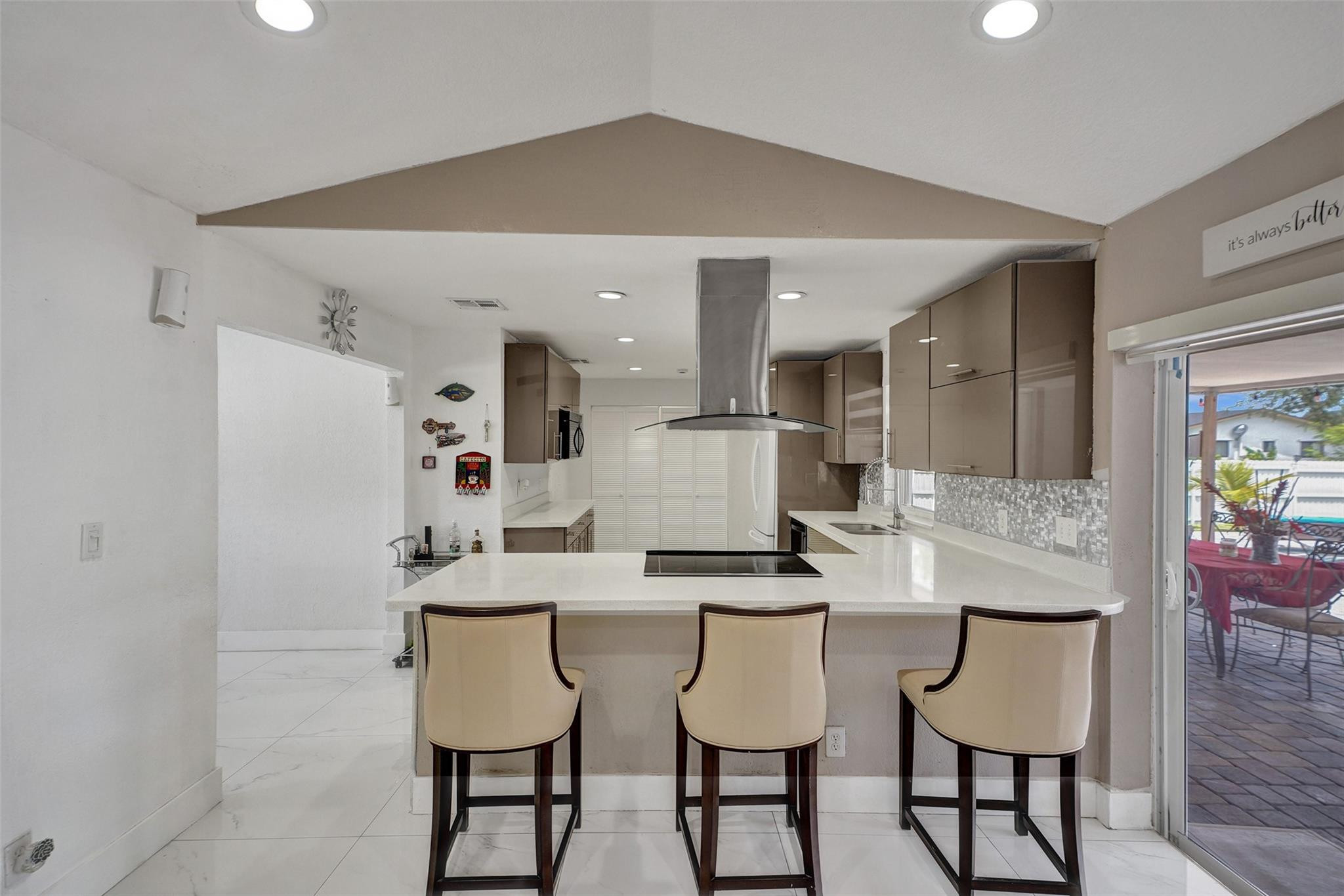 621 NW 97th Ter