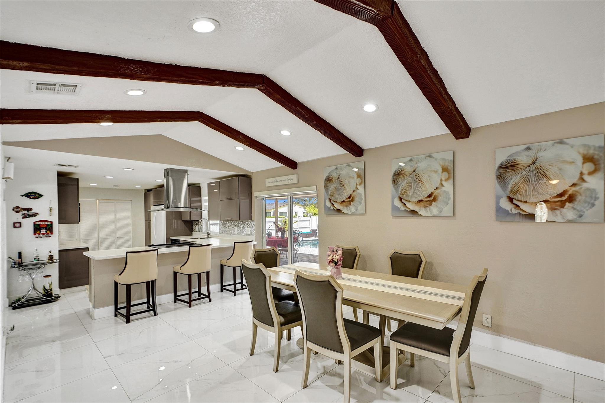 621 NW 97th Ter