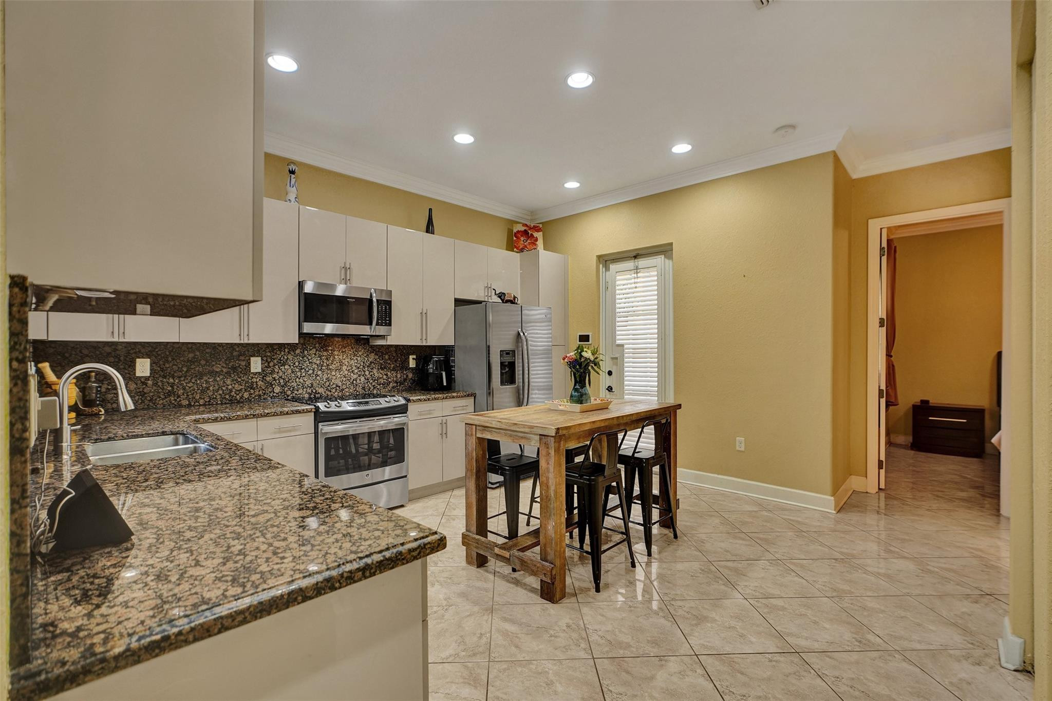 803 SW 147th Ter