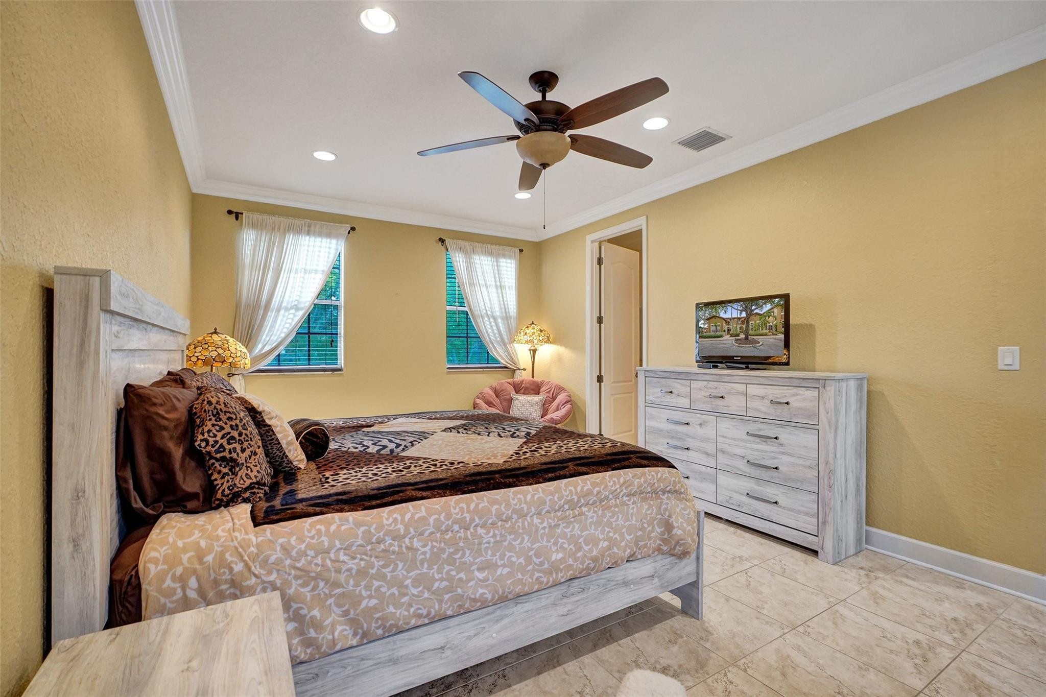 803 SW 147th Ter