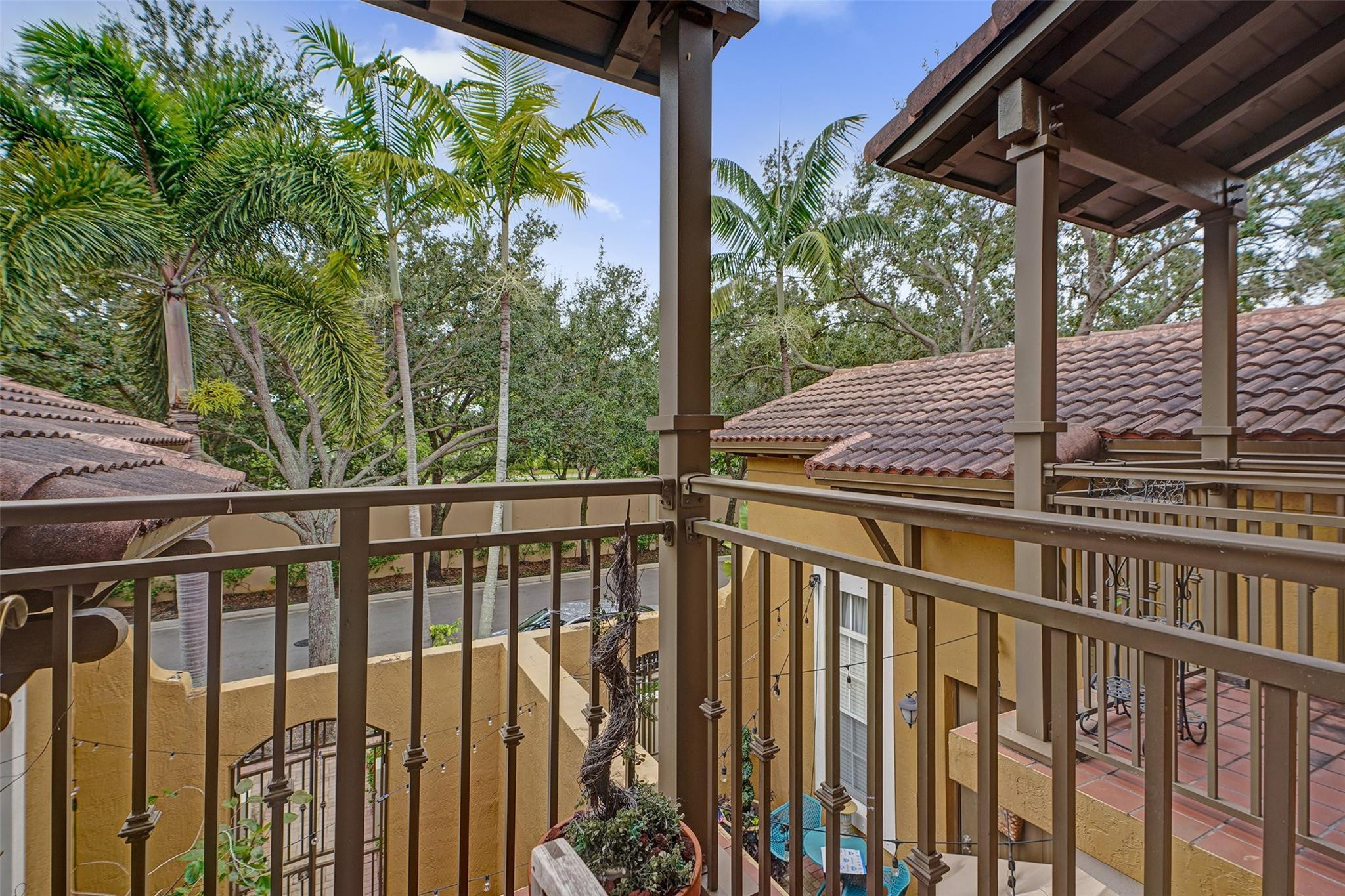 803 SW 147th Ter