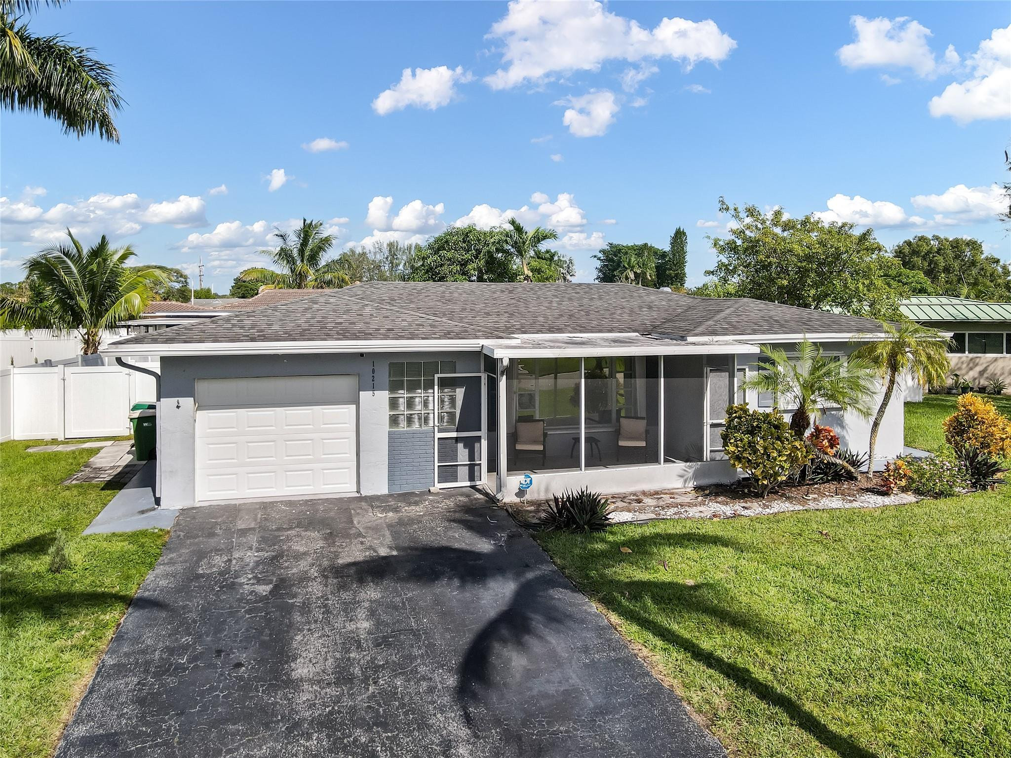 10215 NW 80th Dr