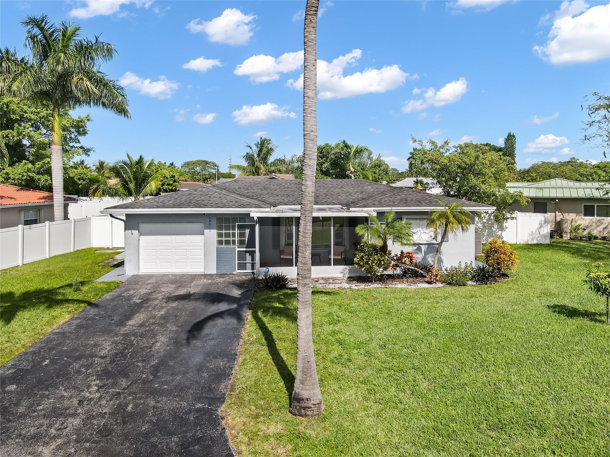 10215 NW 80th Dr