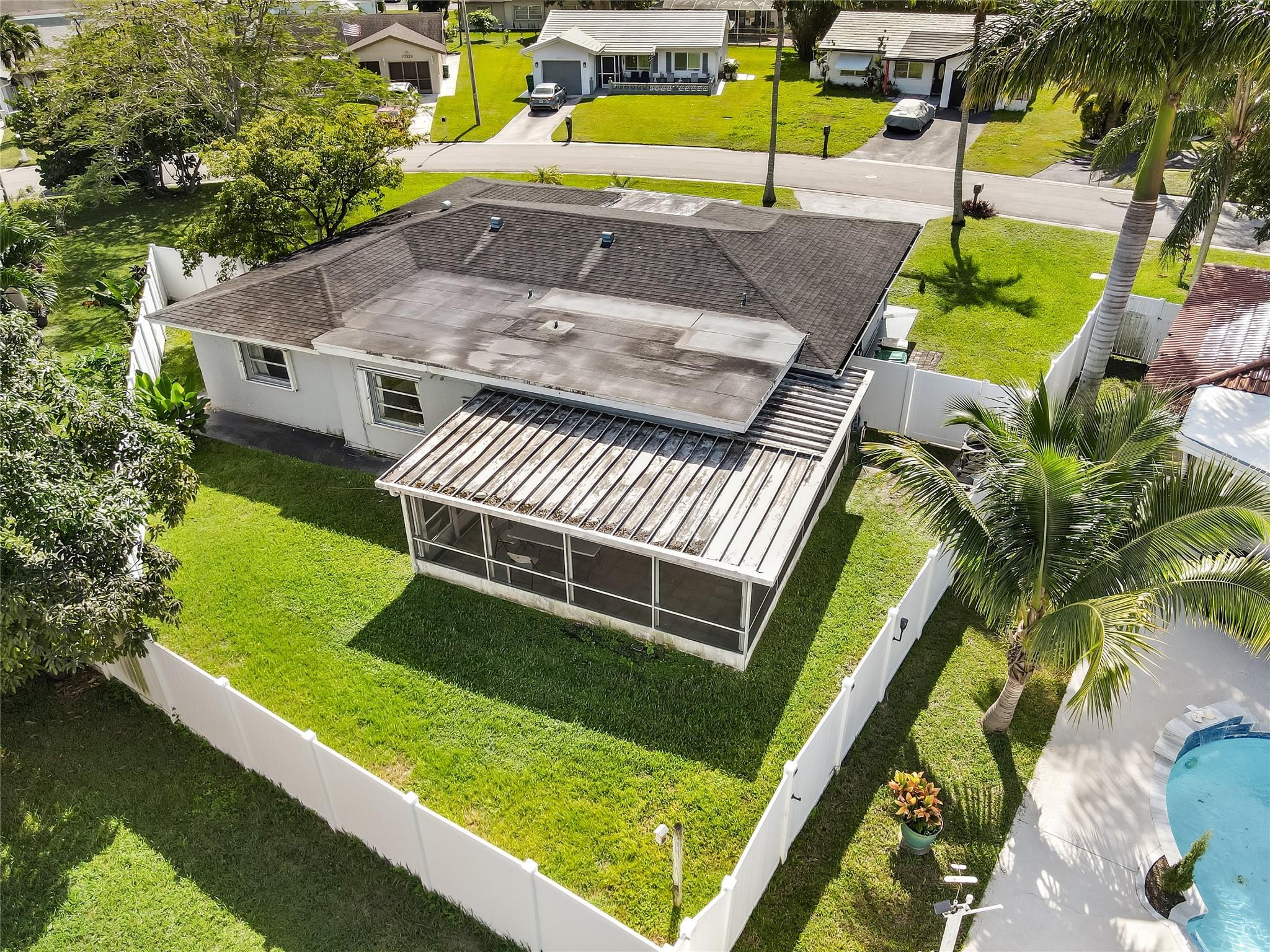 10215 NW 80th Dr