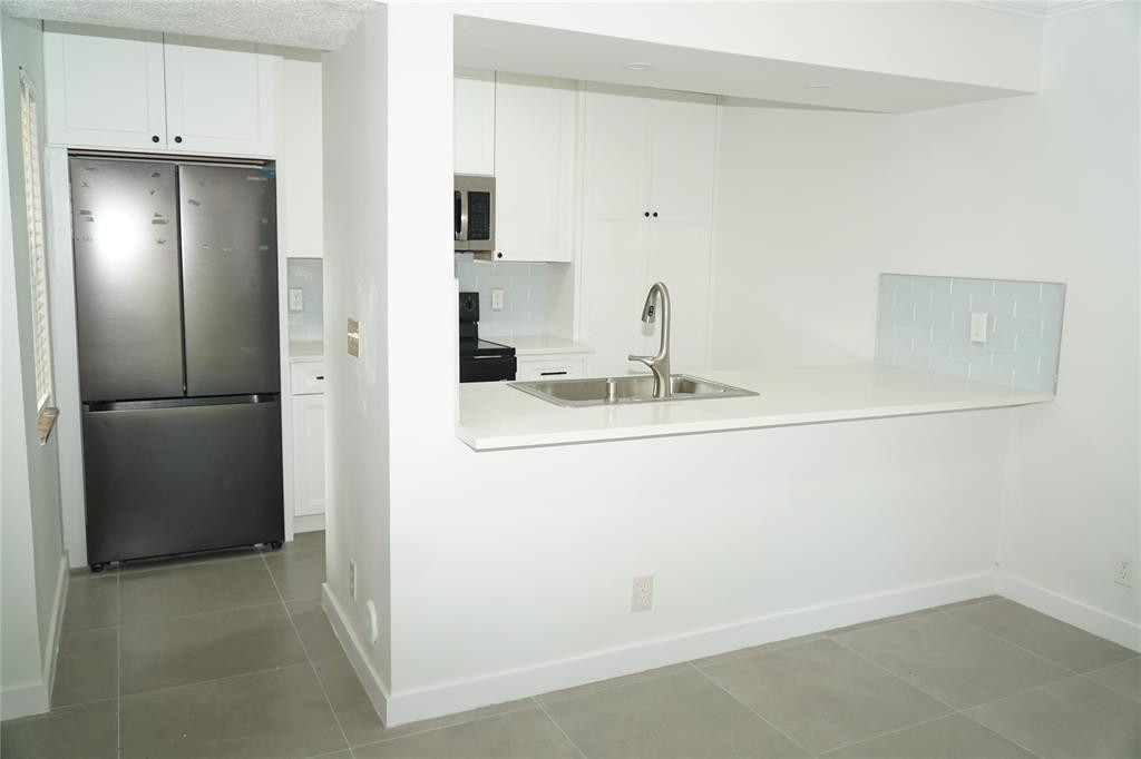 11574 NW 44th St 11574