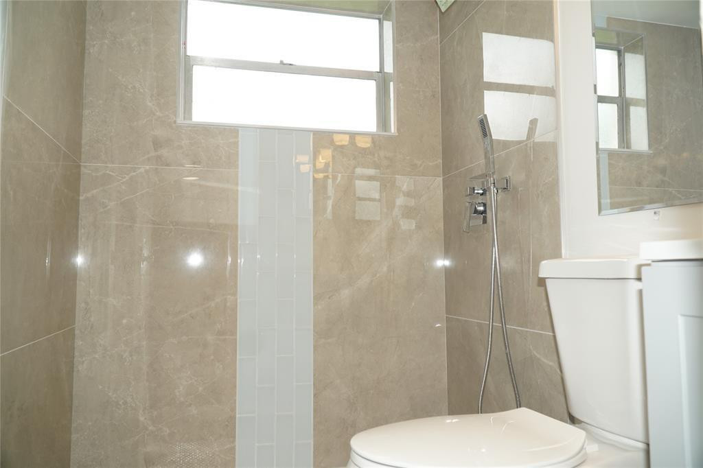 11574 NW 44th St 11574