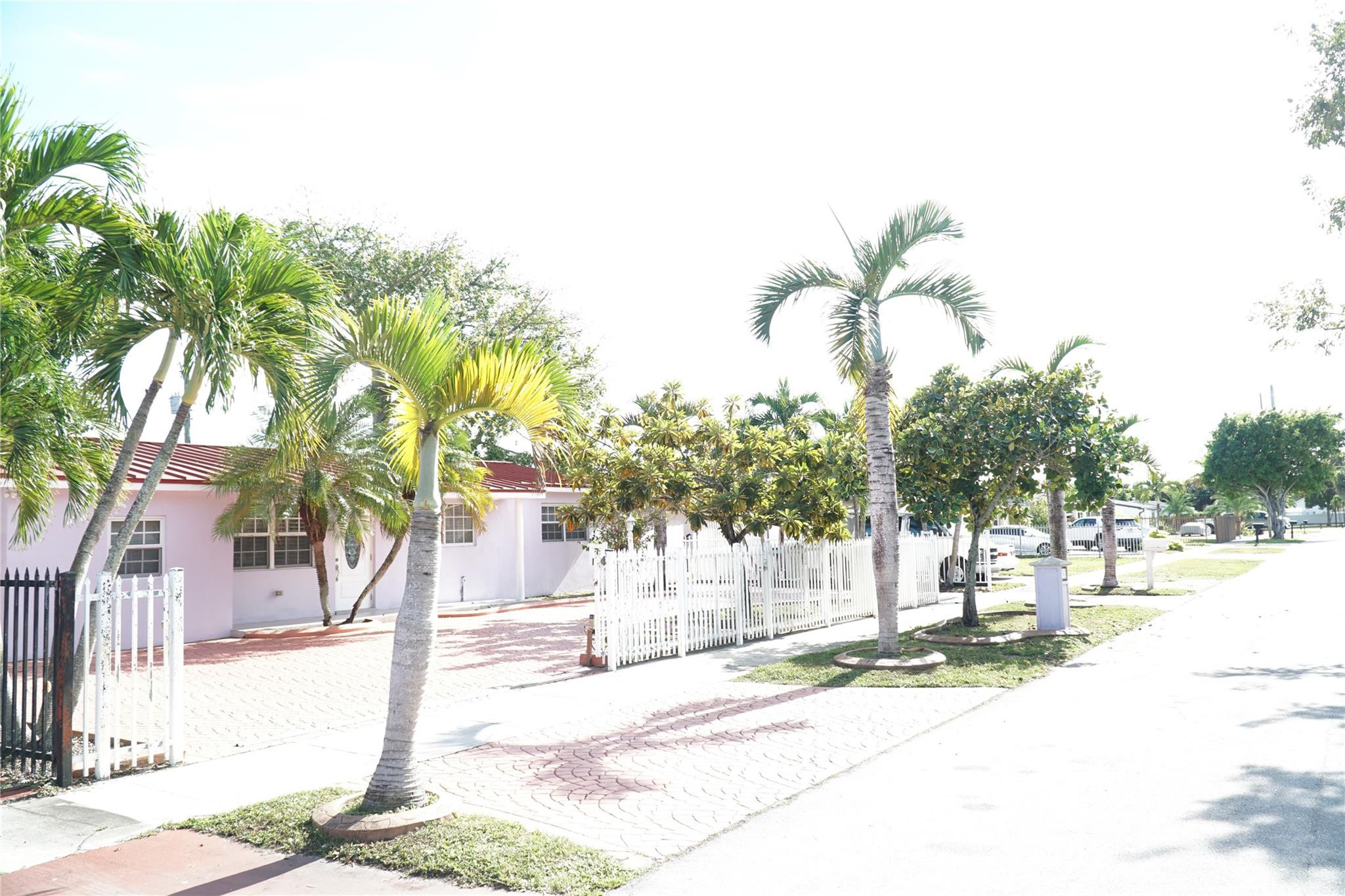 3435 SW 104th Ct