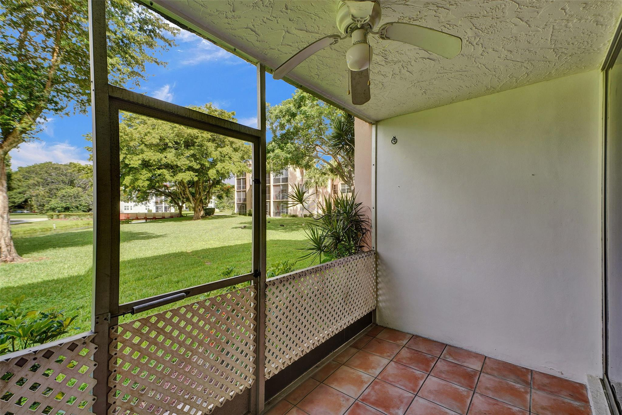 9481 Evergreen Pl 103