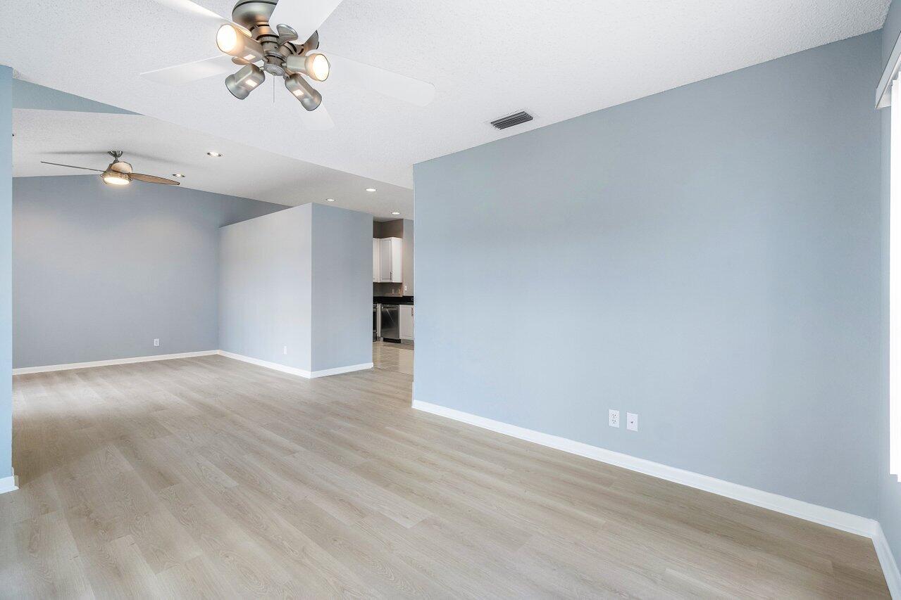 6154 Harbour Greens Drive