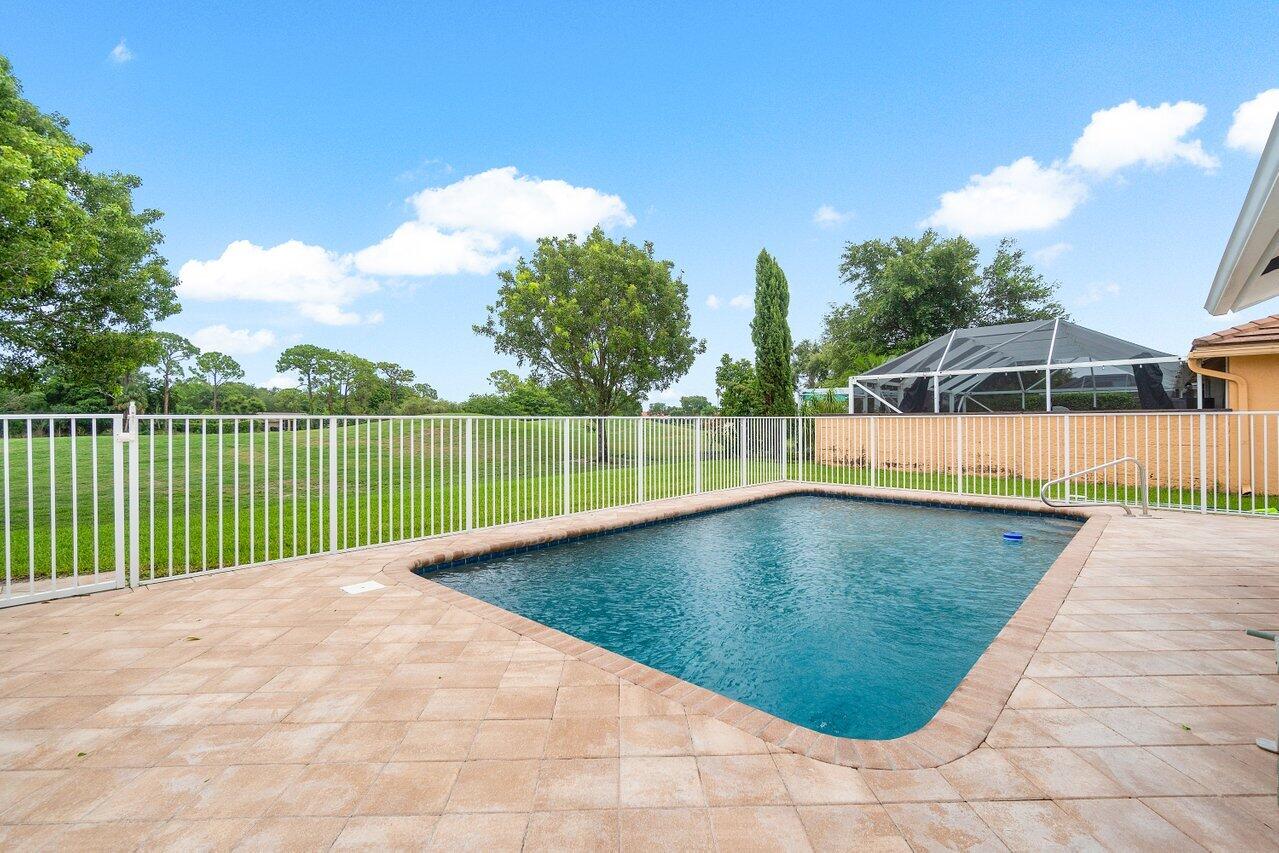 6154 Harbour Greens Drive