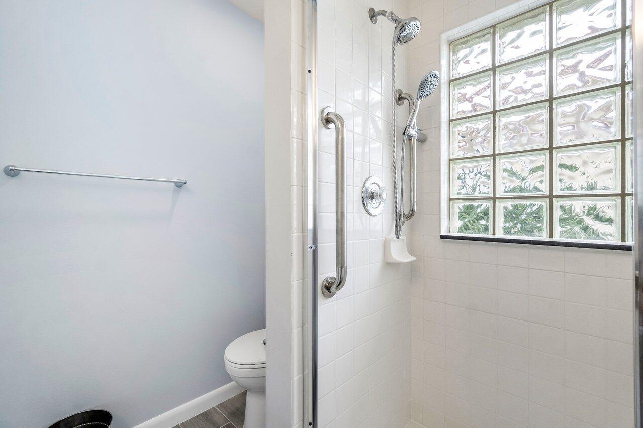 6154 Harbour Greens Drive