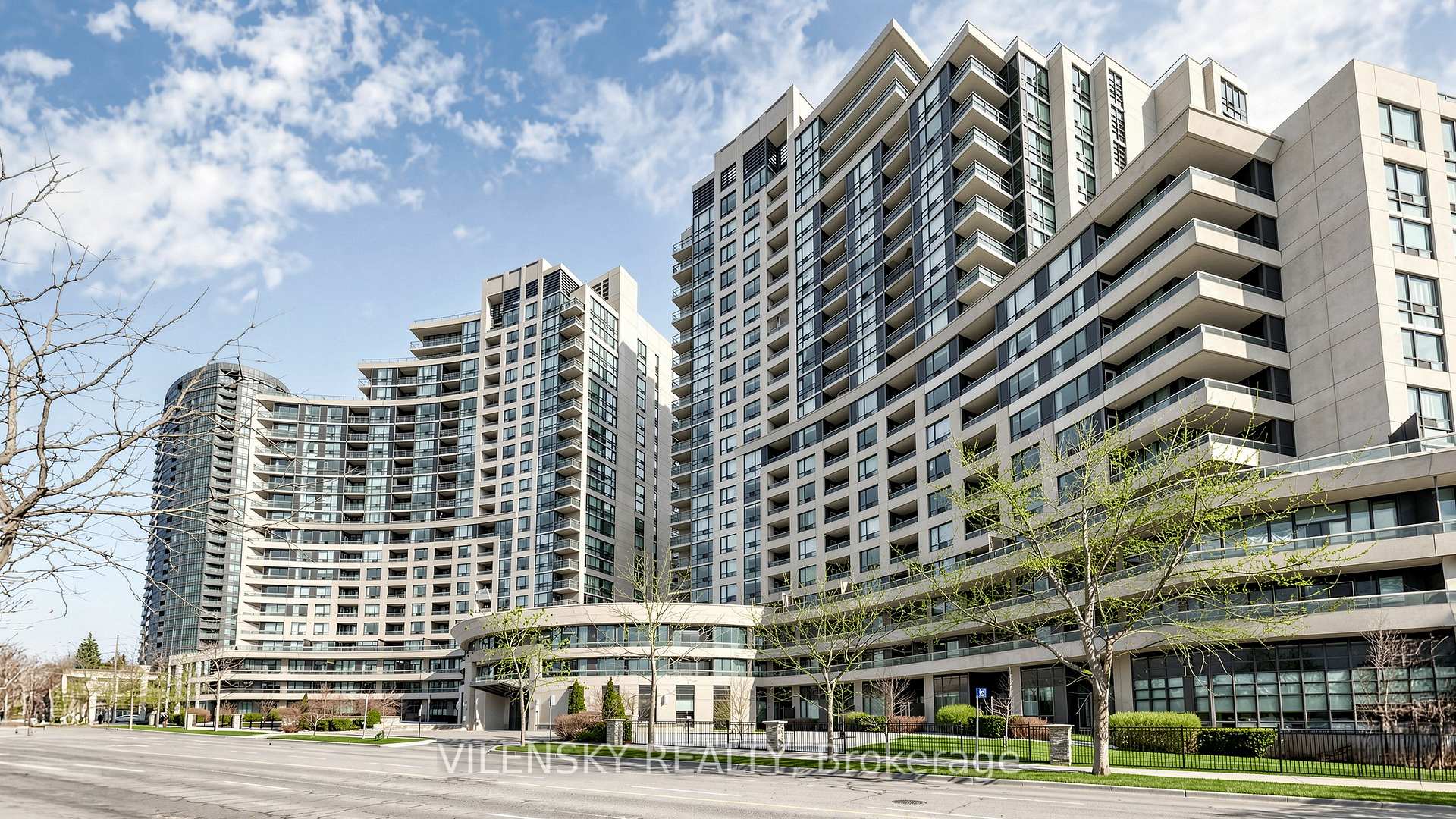 2 Bed Corner Unit Condo for Sale | 509 Beecroft Rd #510, Yonge & Finch, North York | Vilensky Realty