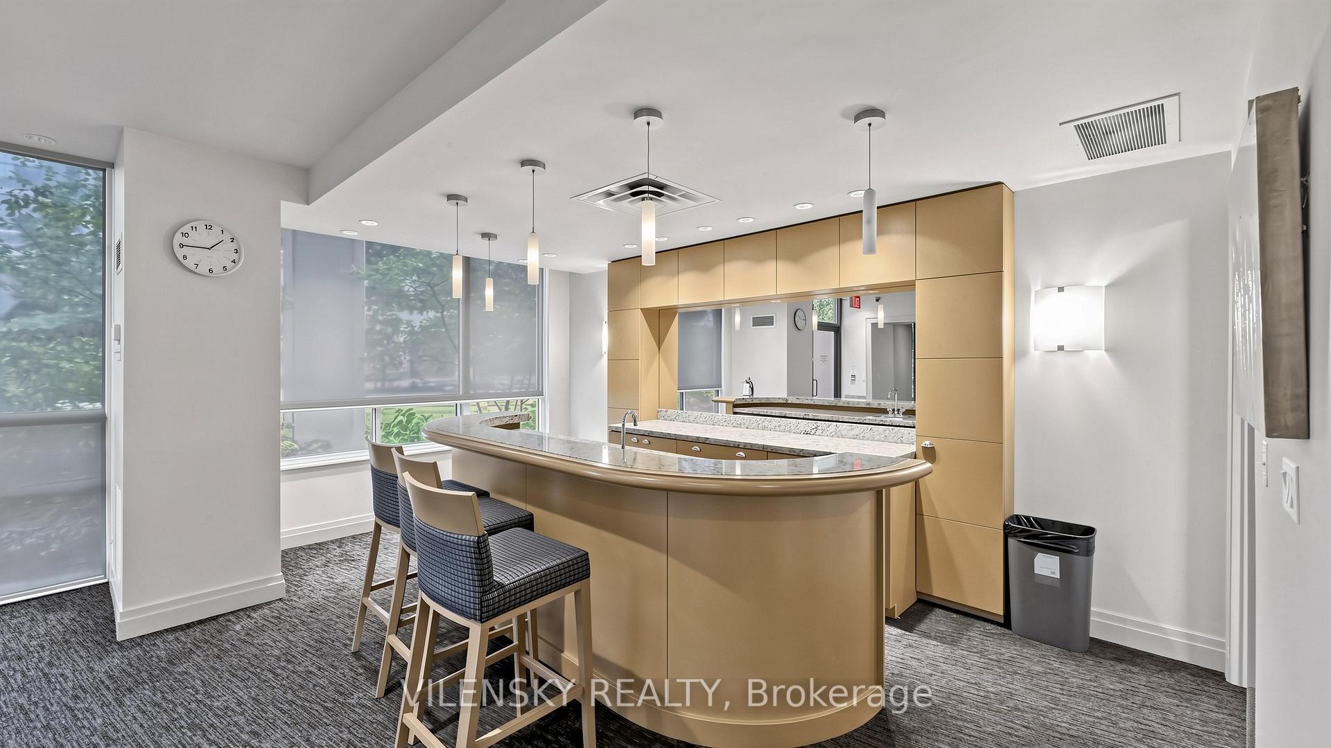 2 Bed Corner Unit Condo for Sale | 509 Beecroft Rd #510, Yonge & Finch, North York | Vilensky Realty