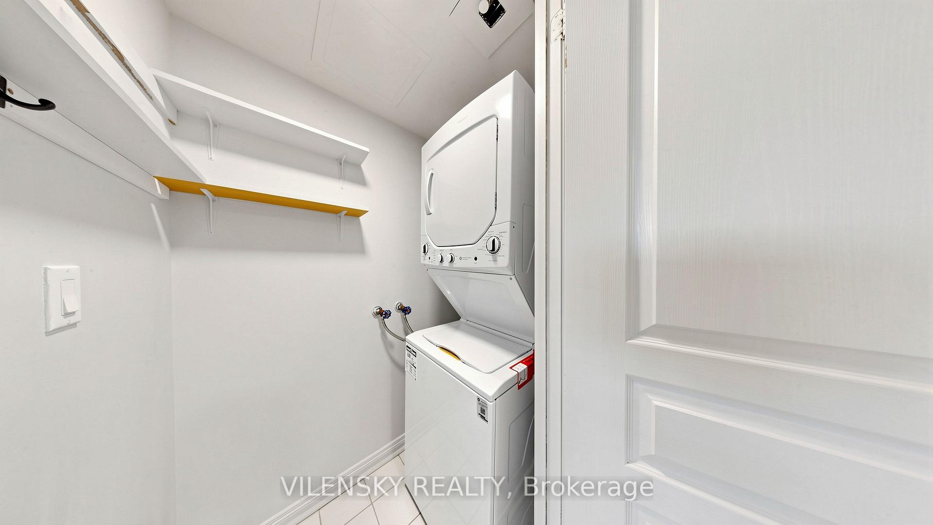 2 Bed Corner Unit Condo for Sale | 509 Beecroft Rd #510, Yonge & Finch, North York | Vilensky Realty