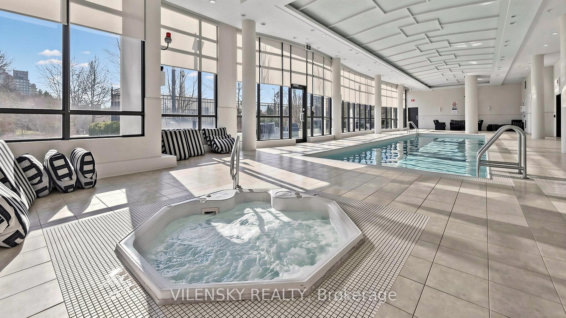2 Bed Corner Unit Condo for Sale | 509 Beecroft Rd #510, Yonge & Finch, North York | Vilensky Realty